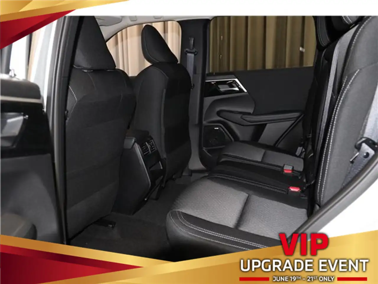 Mitsubishi Outlander снимка Mitsubishi Outlander