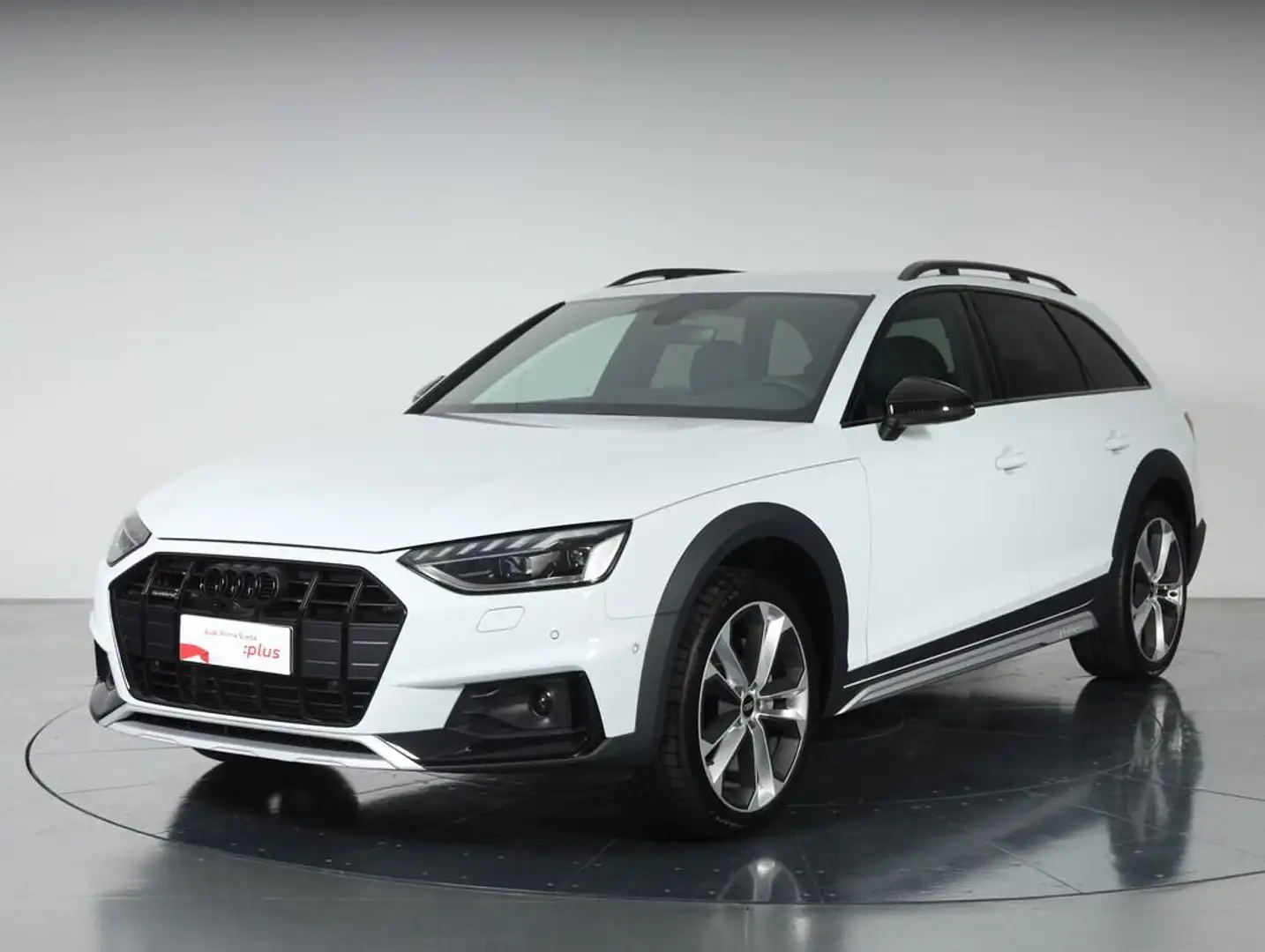 Audi A4 allroad 40 2.0 tdi mhev Identity Contrast quattro 204cv Weiß - 1