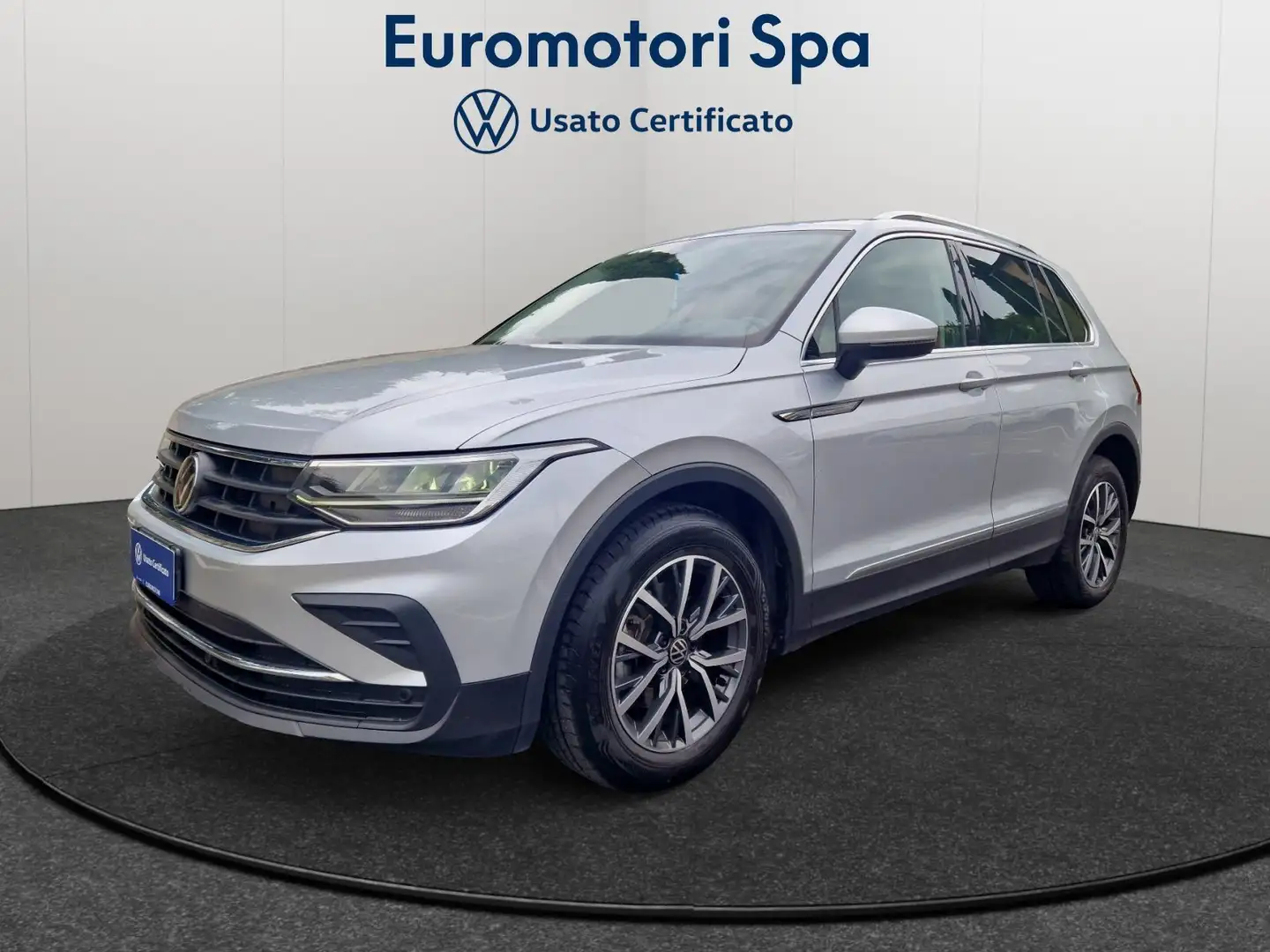 Volkswagen Tiguan Tiguan 2.0 tdi Life 150cv dsg Plateado - 1