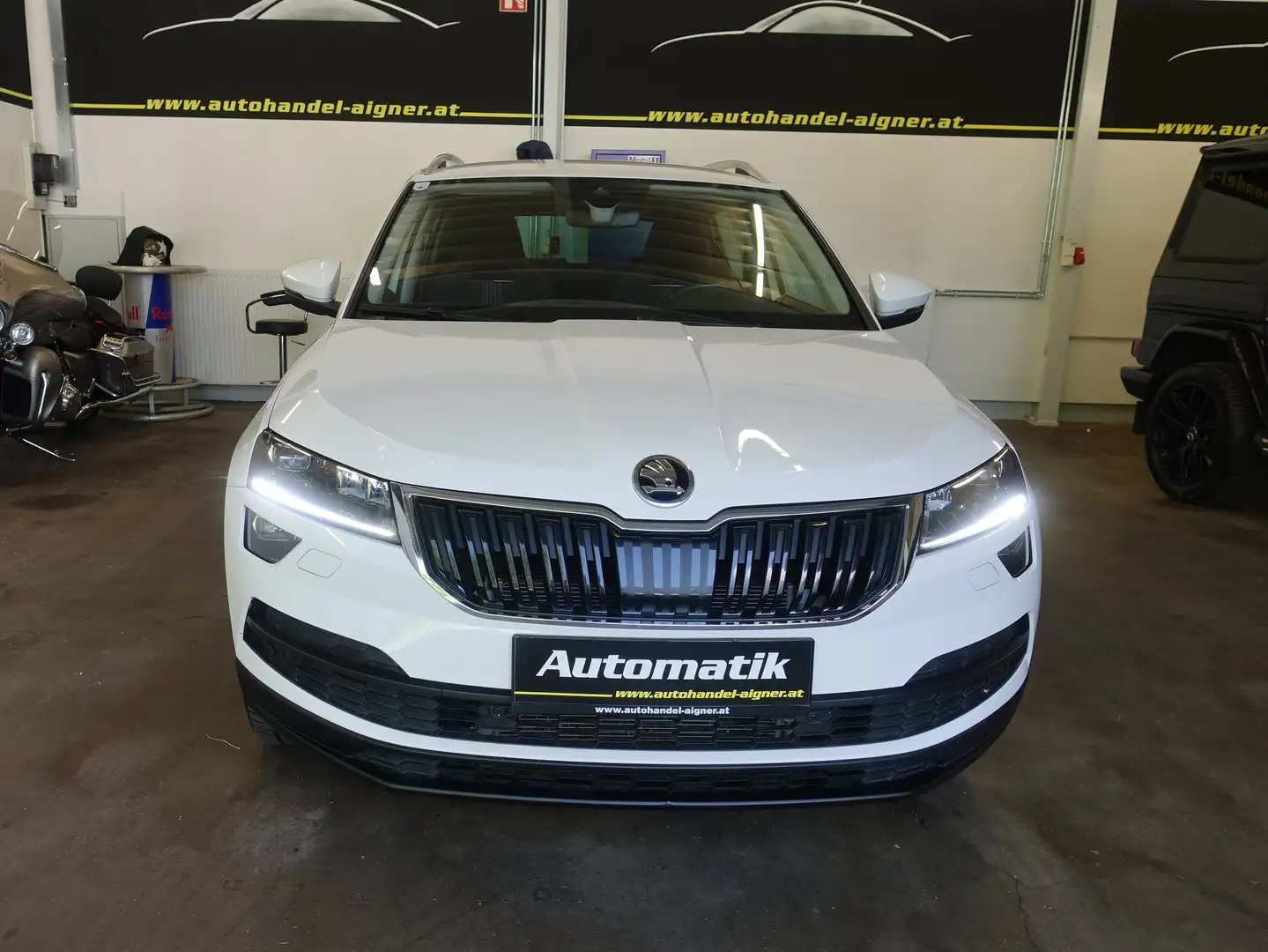 Skoda Karoq 2,0 TDI SCR 4x4 Style DSG Aut. Weiß - 2