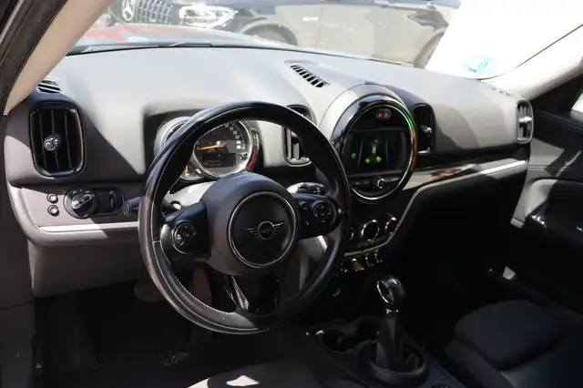 Mini Cooper Cooper view 11