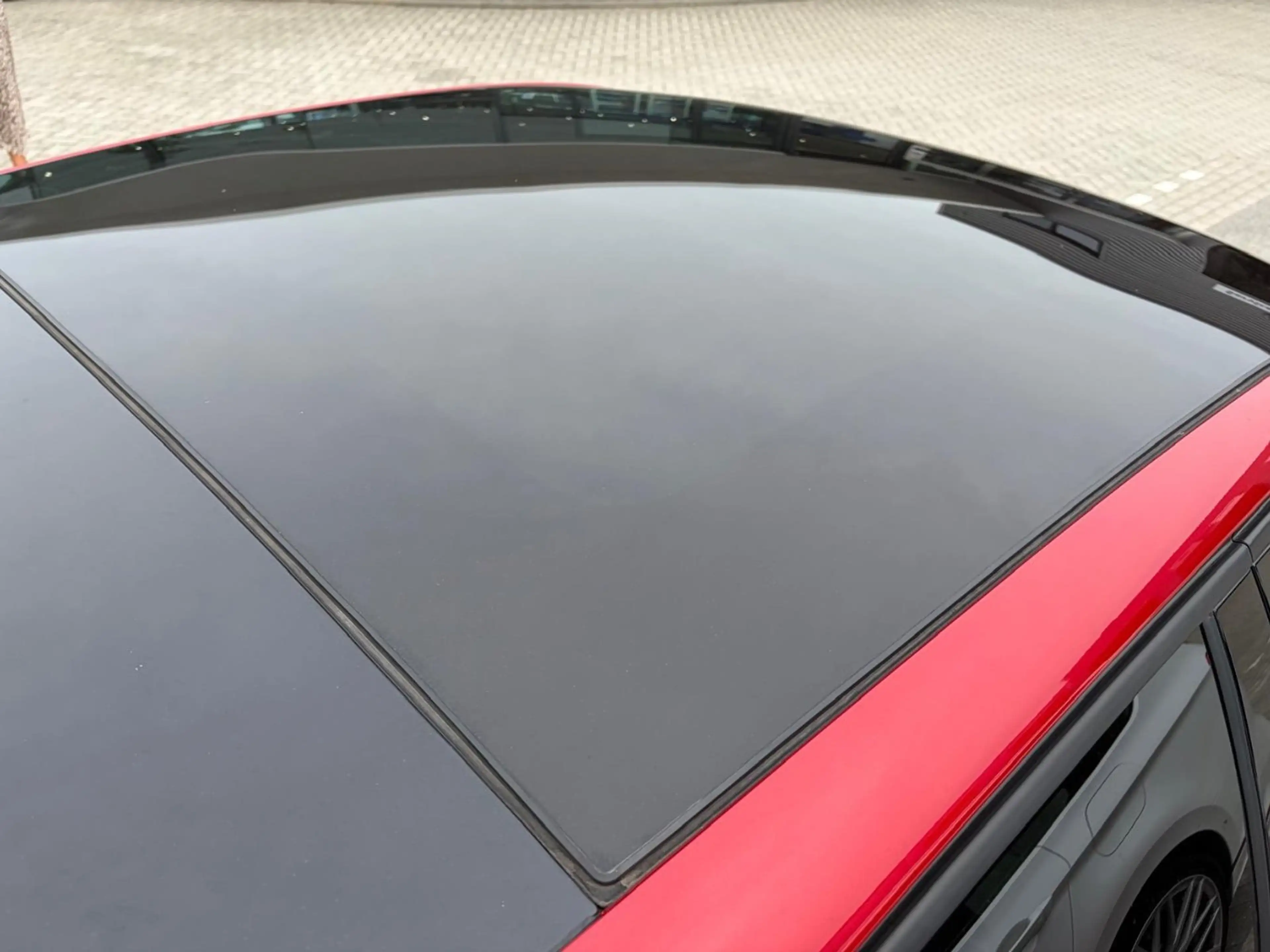 Peugeot e-208 EV GT 350 50 kWh Panorama Dak | Leder/Alcantara | — photo 3