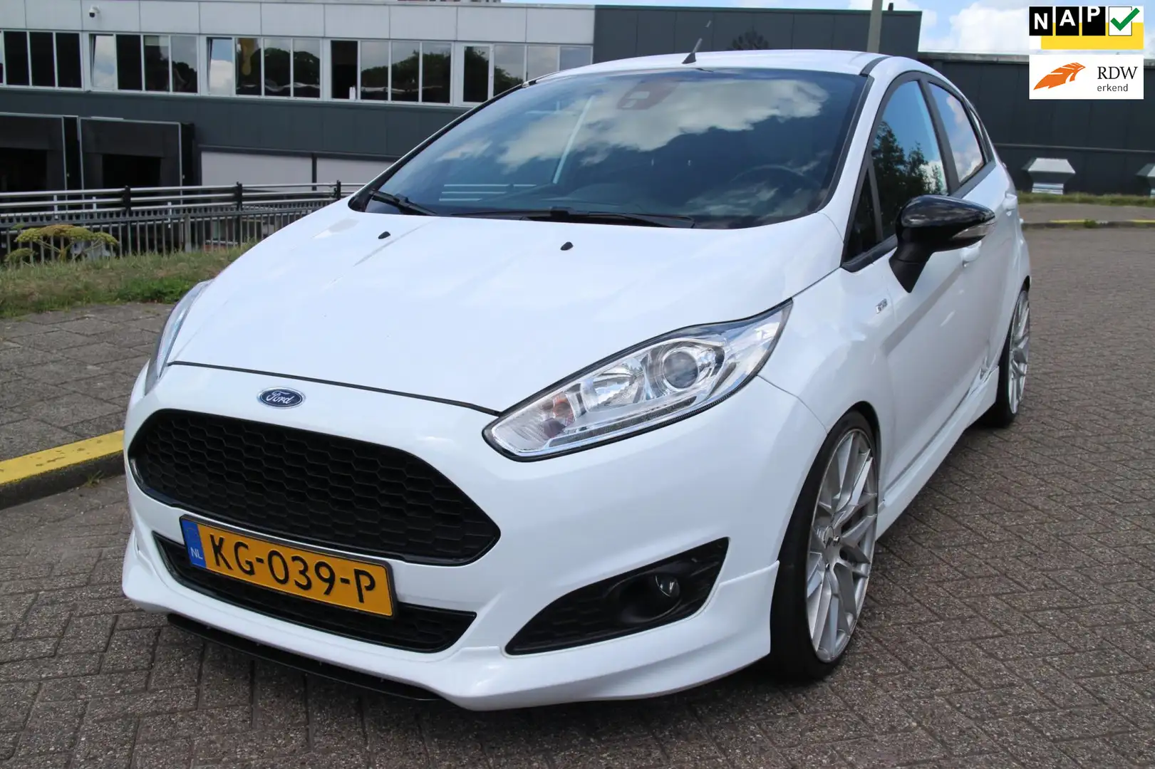 Ford Fiesta 1.0 EcoBoost ST Line_4950 EXPORT PRIJS! NL PRIJS_7 Blanc - 1