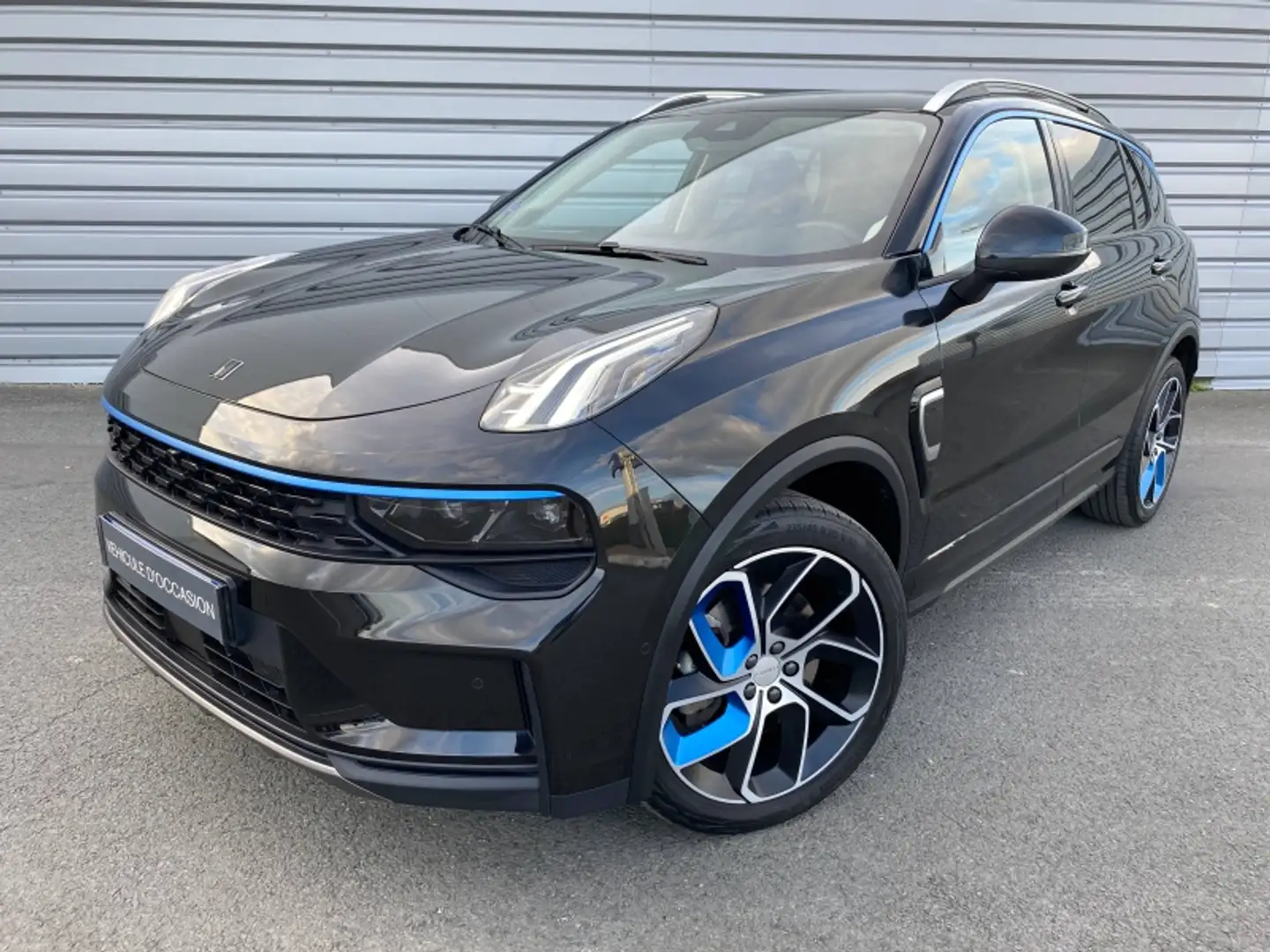 Lynk & Co 01 1.5 PHEV 261ch DCTH 7 Noir - 1