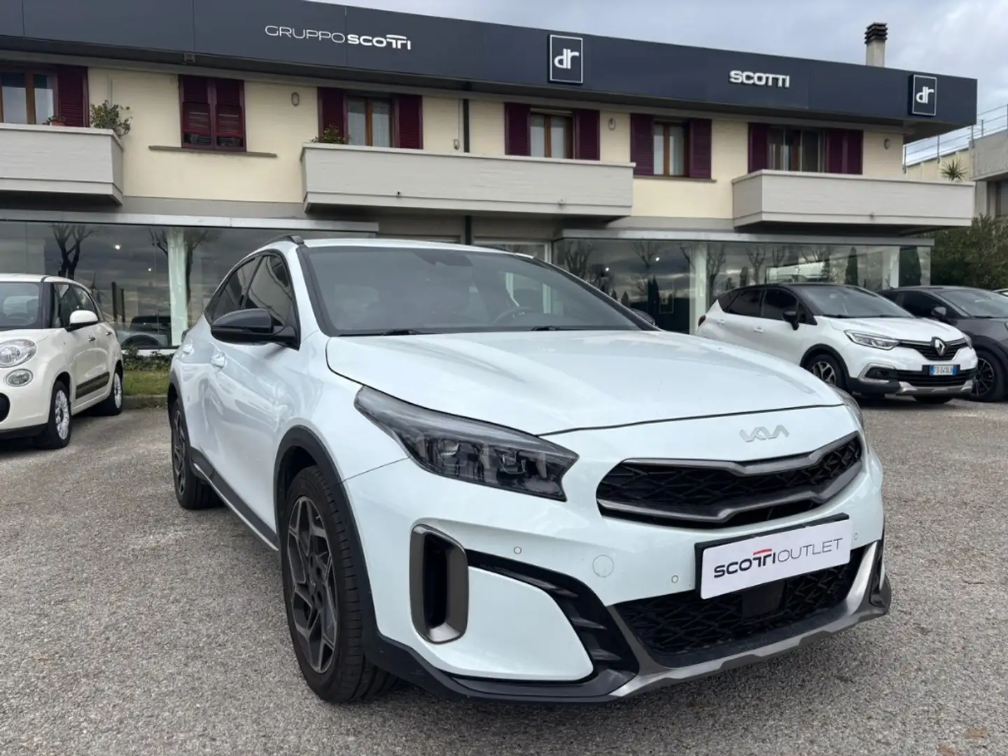 Kia XCeed 1.6 crdi mhev GT-line 136cv dct Bianco - 2
