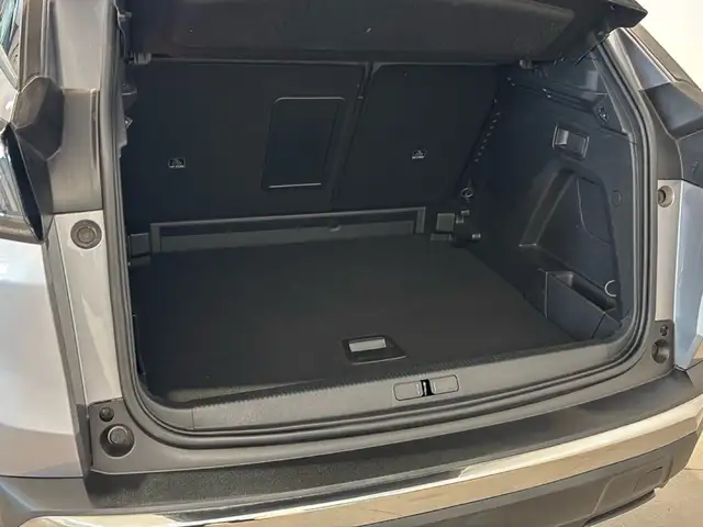 Peugeot 3008 view 12
