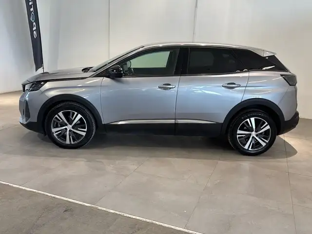 Peugeot 3008 view 7