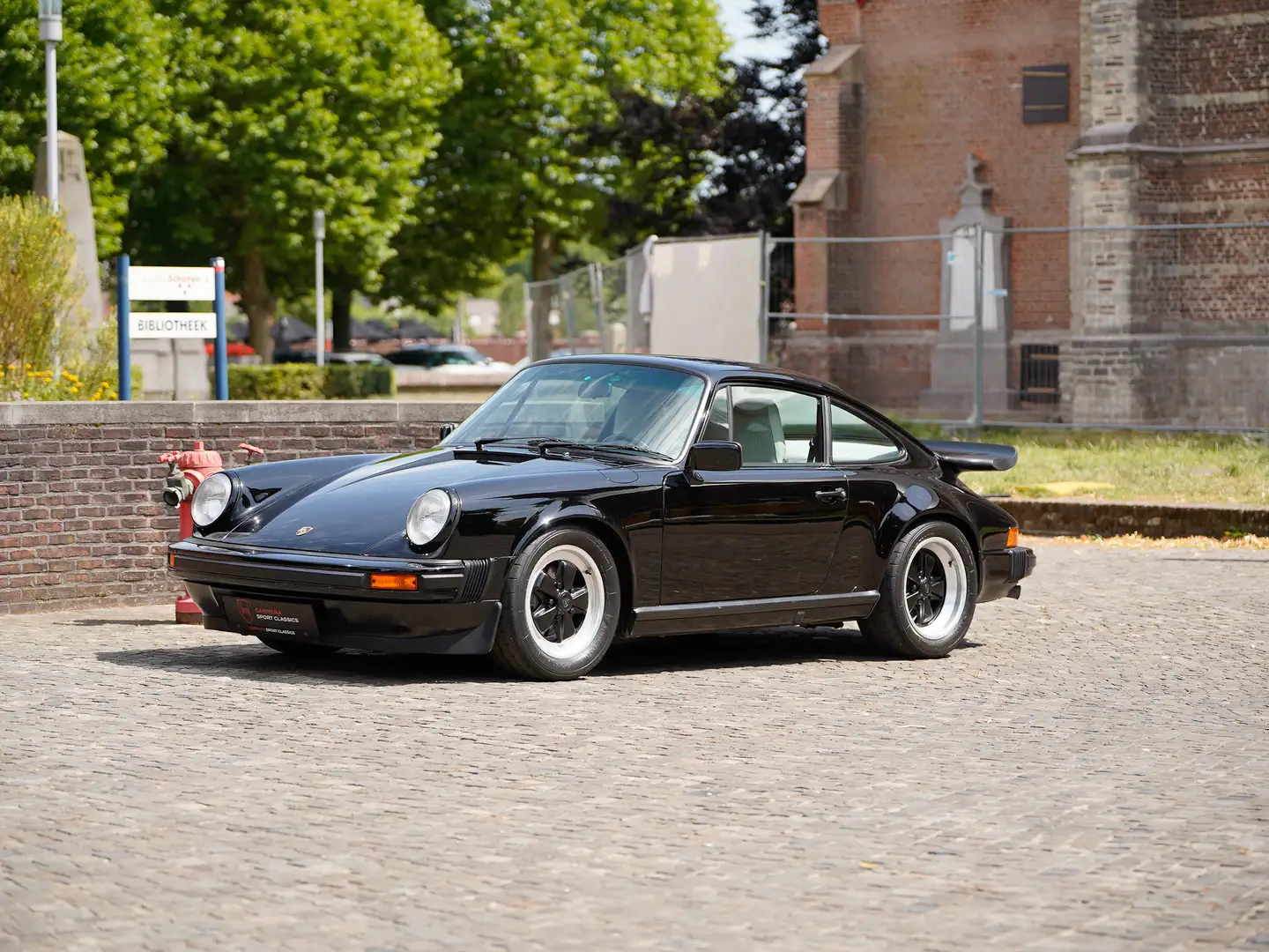 Porsche 911 3.2 Original Club Sport M637 / G50 / Collector Zwart - 1