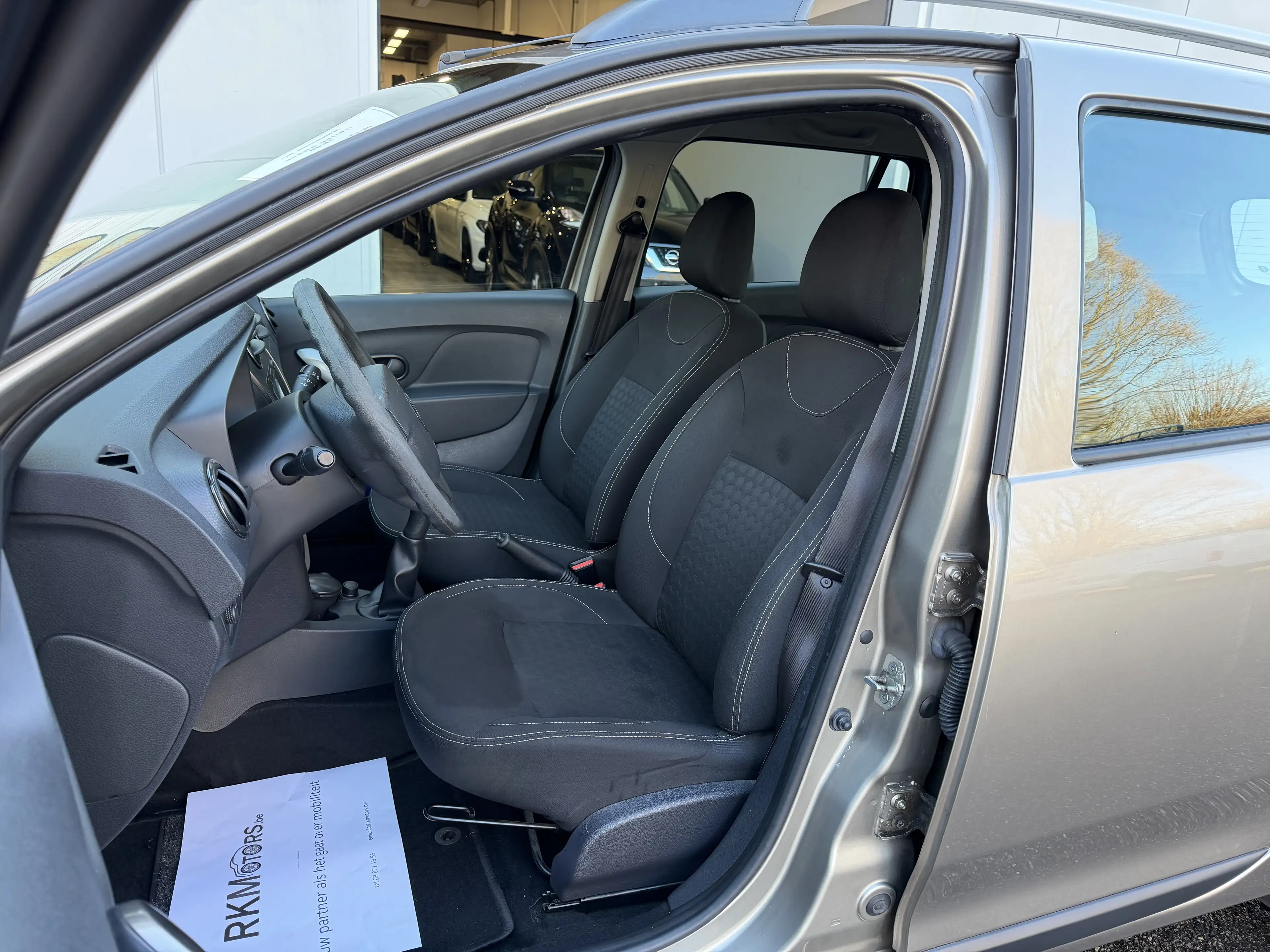 Dacia Logan Logan MCV TCe 90 Prestige — photo 9