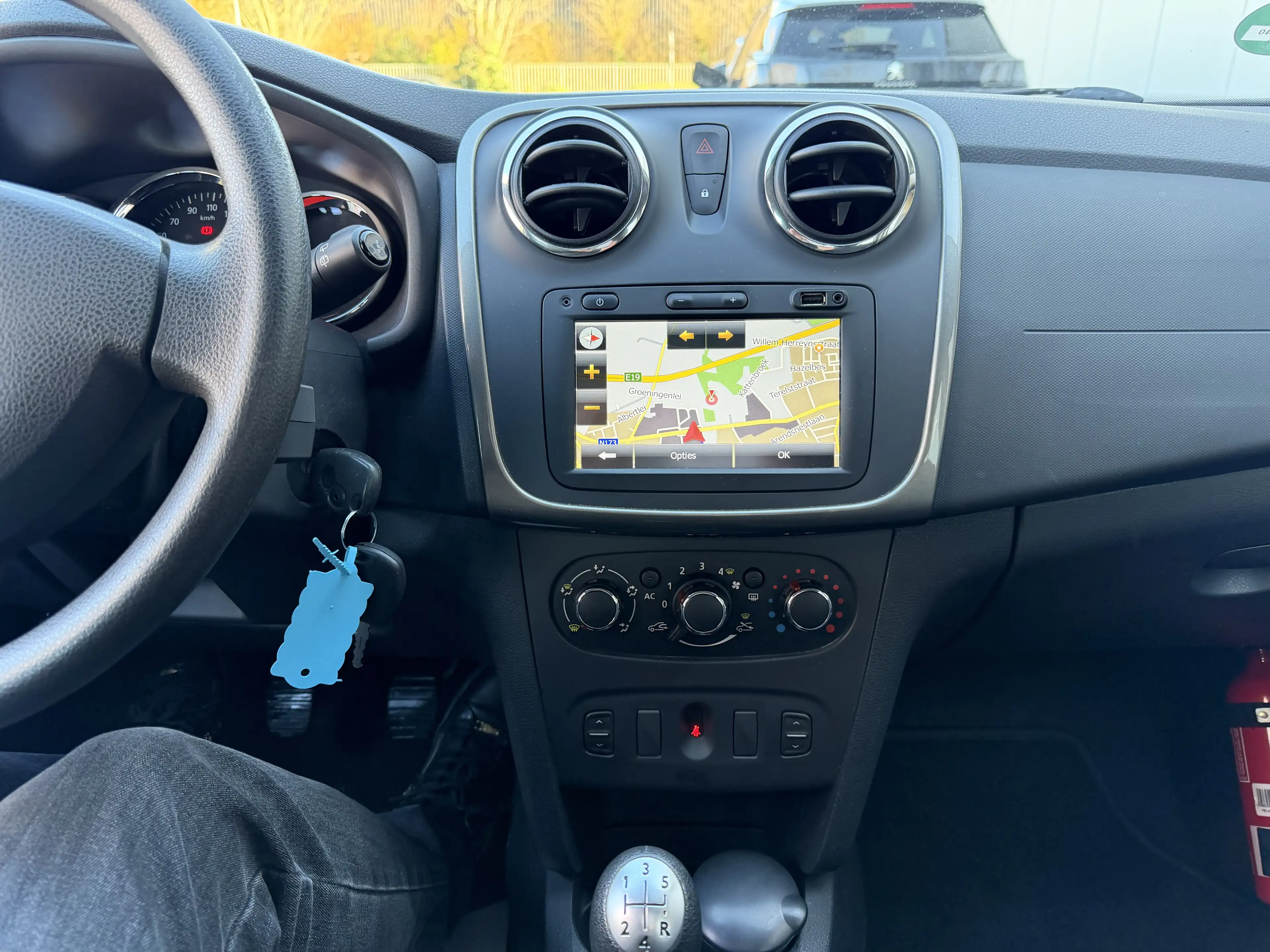 Dacia Logan Logan MCV TCe 90 Prestige — photo 12