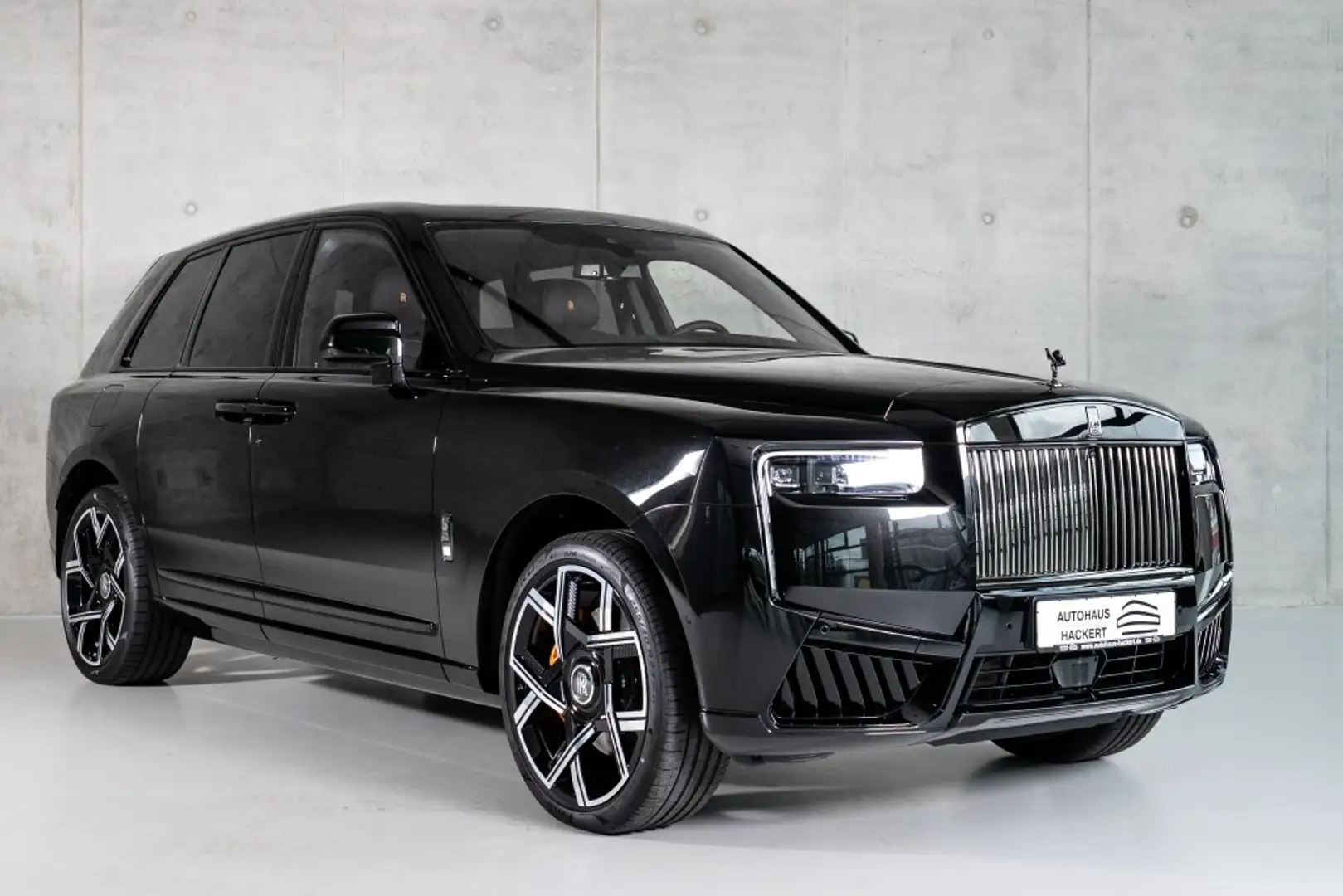 Rolls-Royce Cullinan BLACK BADGE FACELIFT GUCCI 3 CARS STOCK Negro - 1