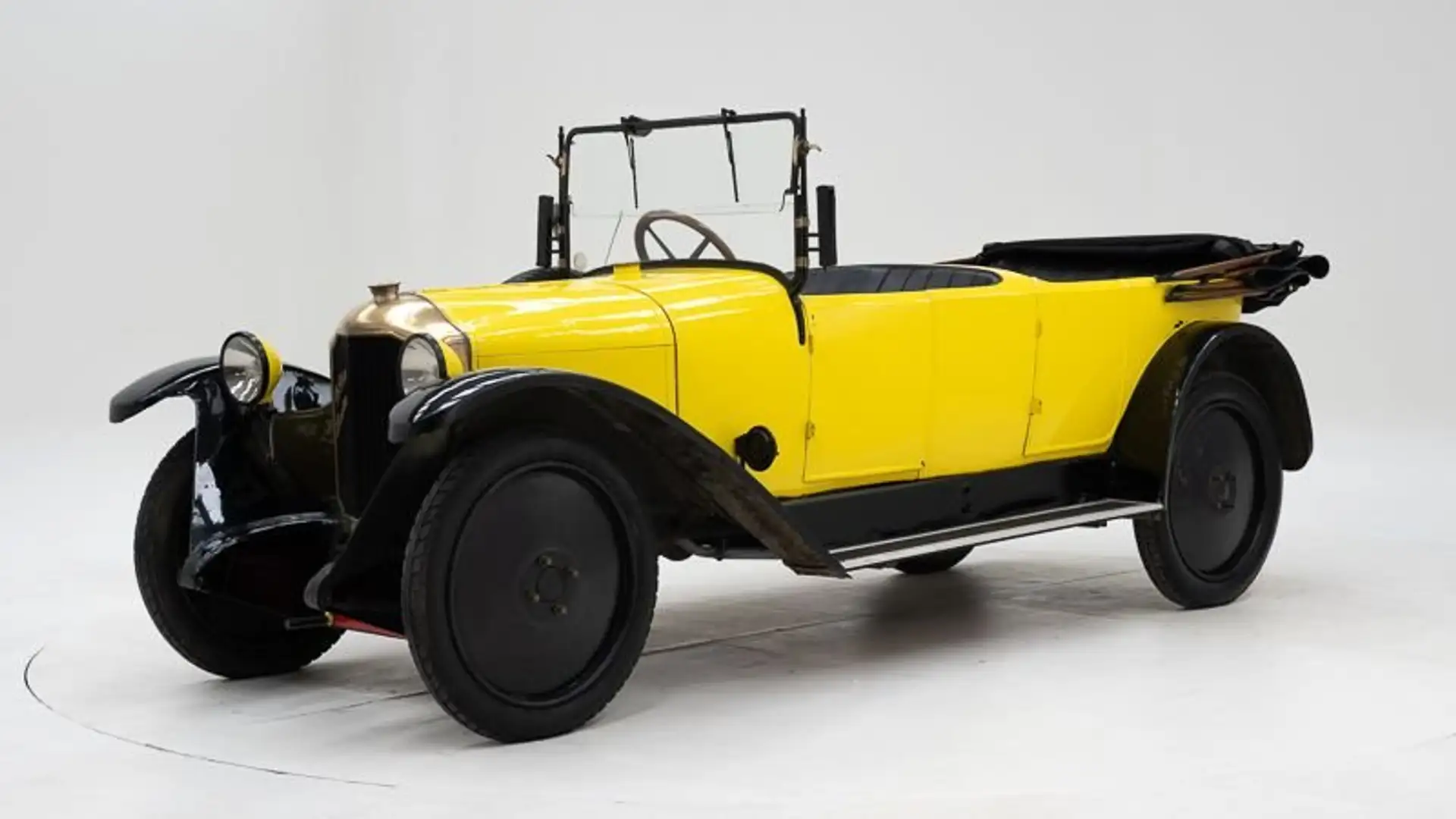 Oldtimer De Dion Bouton '19 CH0681 Jaune - 1