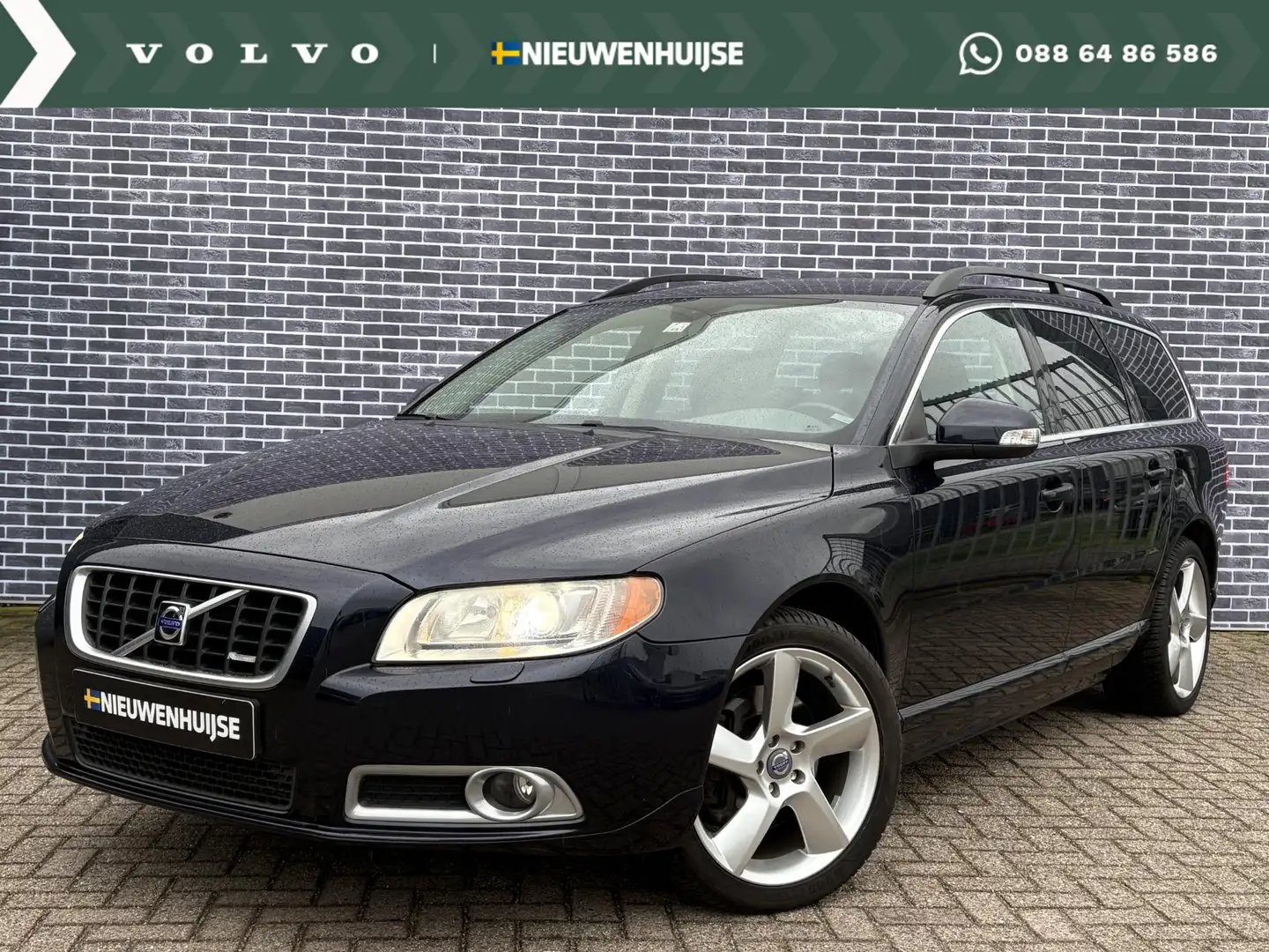 Volvo V70 3.0 T6 AWD Summum | Youngtimer | Trekhaak 2000kg T Bleu - 1