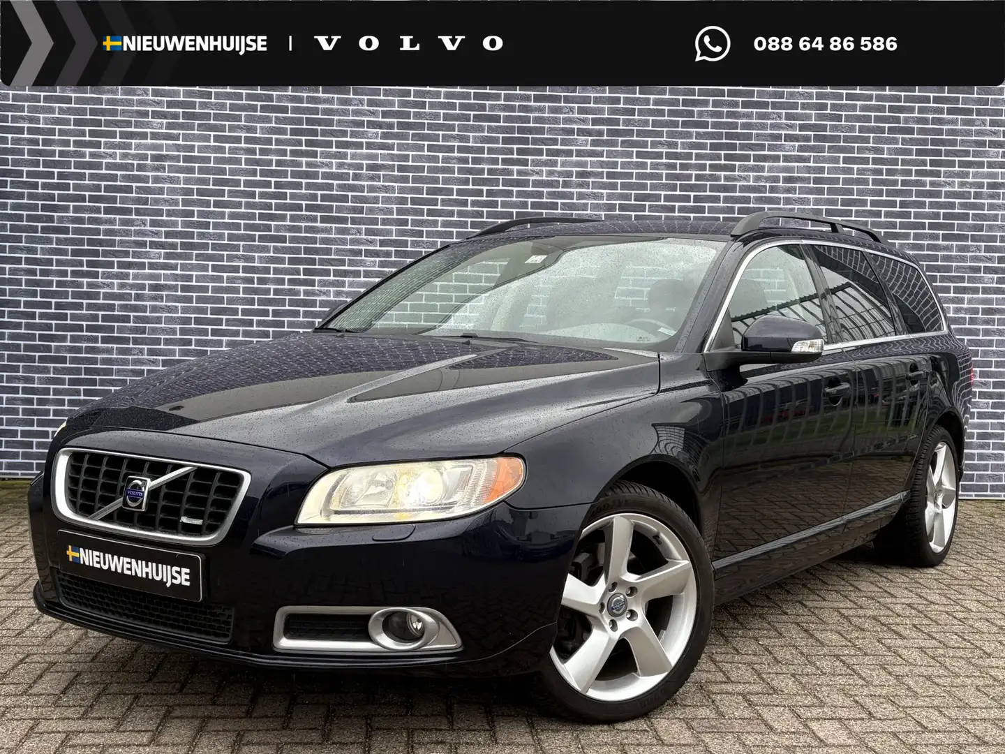 Volvo V70 3.0 T6 AWD Summum | Youngtimer | Trekhaak 2000kg T Blauw - 1