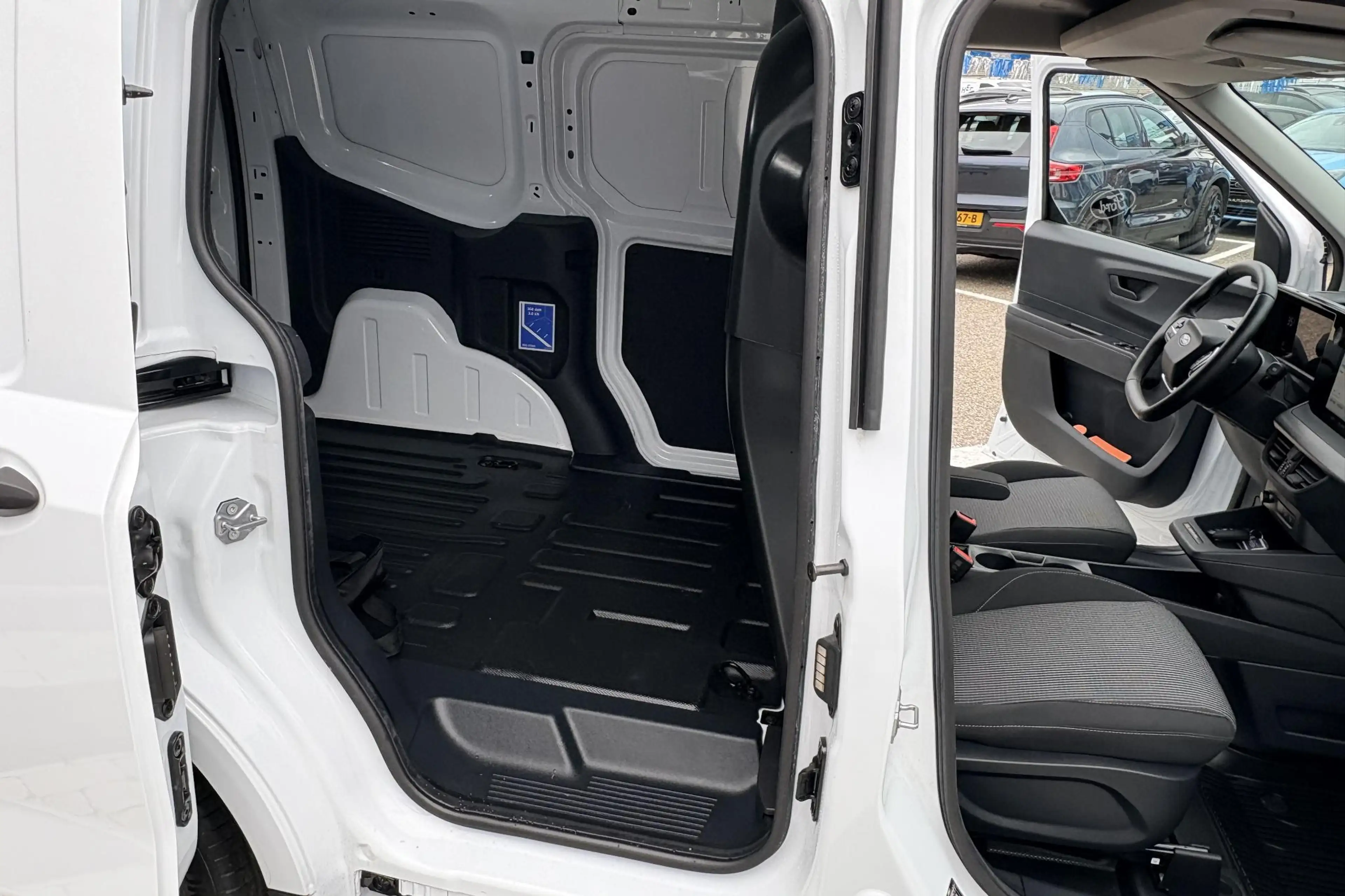 Ford Transit Courier E-Transit Trend 44 kWh Driver Ass Pack | Trekhaak — photo 7