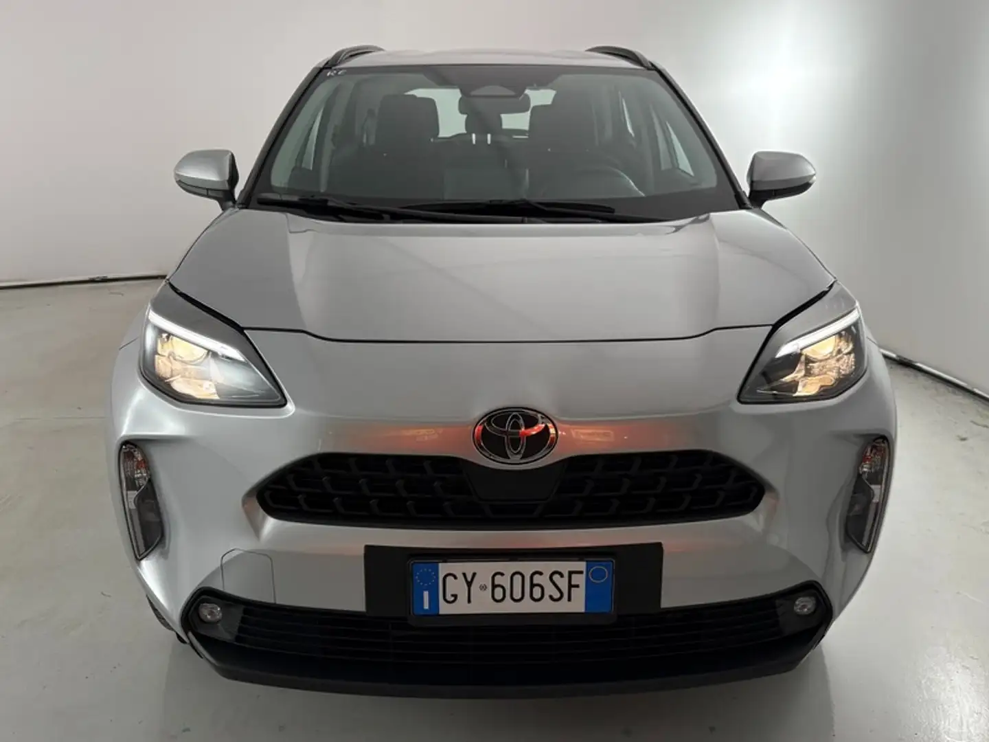Toyota Yaris Cross 1.5 H Active Argent - 2