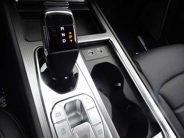 SsangYong Rexton Rexton 2.2 e-XDi 220 4WDAut. Sapphire