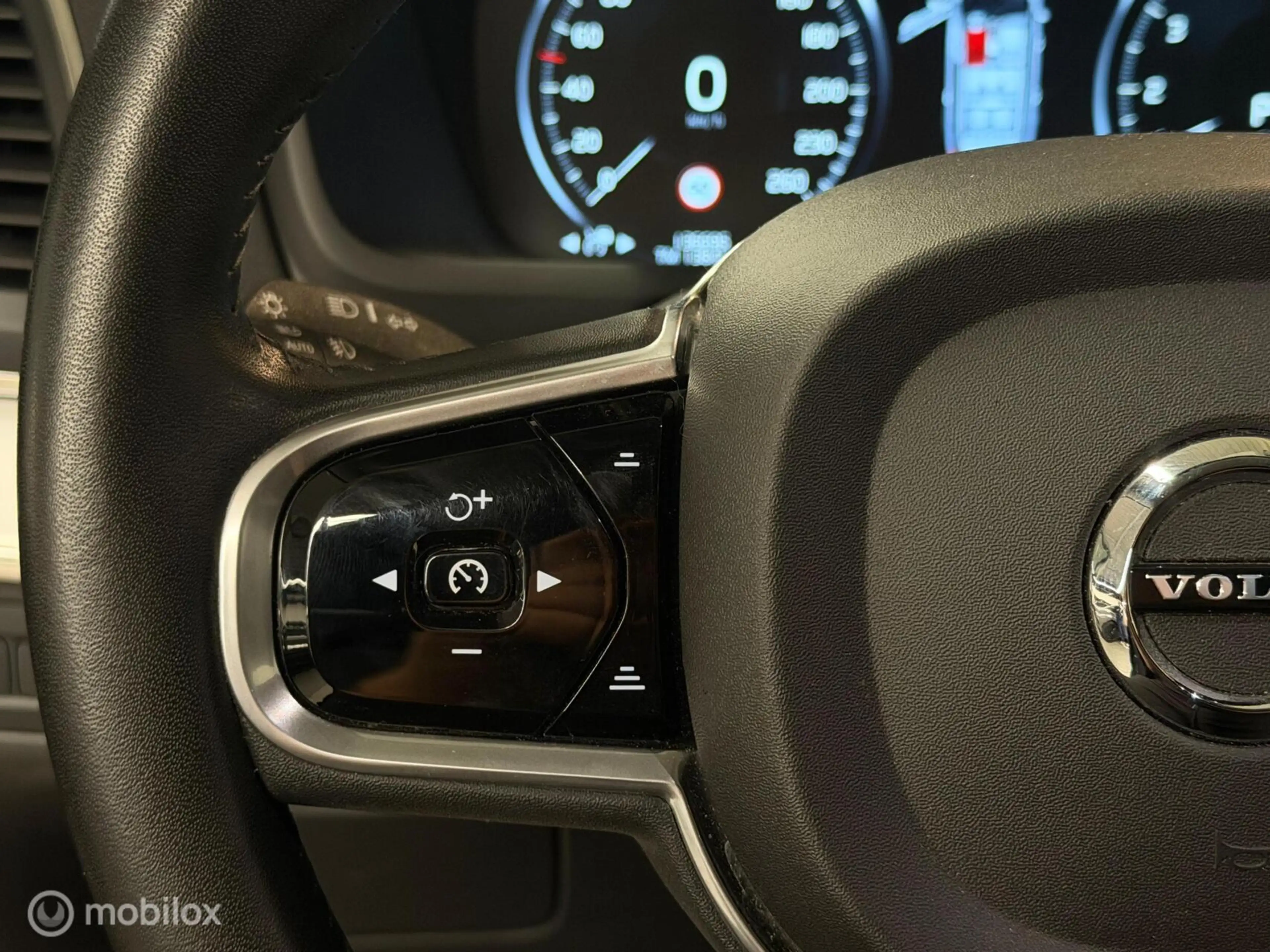Volvo XC90 2.0 T8 Twin Engine AWD Panorama/Memory/7 persoons — photo 18