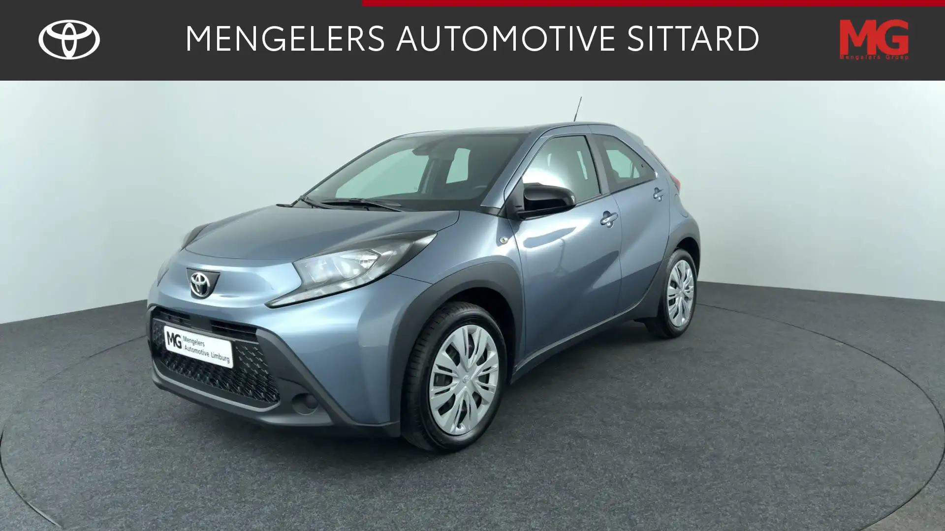 Toyota Aygo X 1.0 VVT-i MT Play Gris - 1