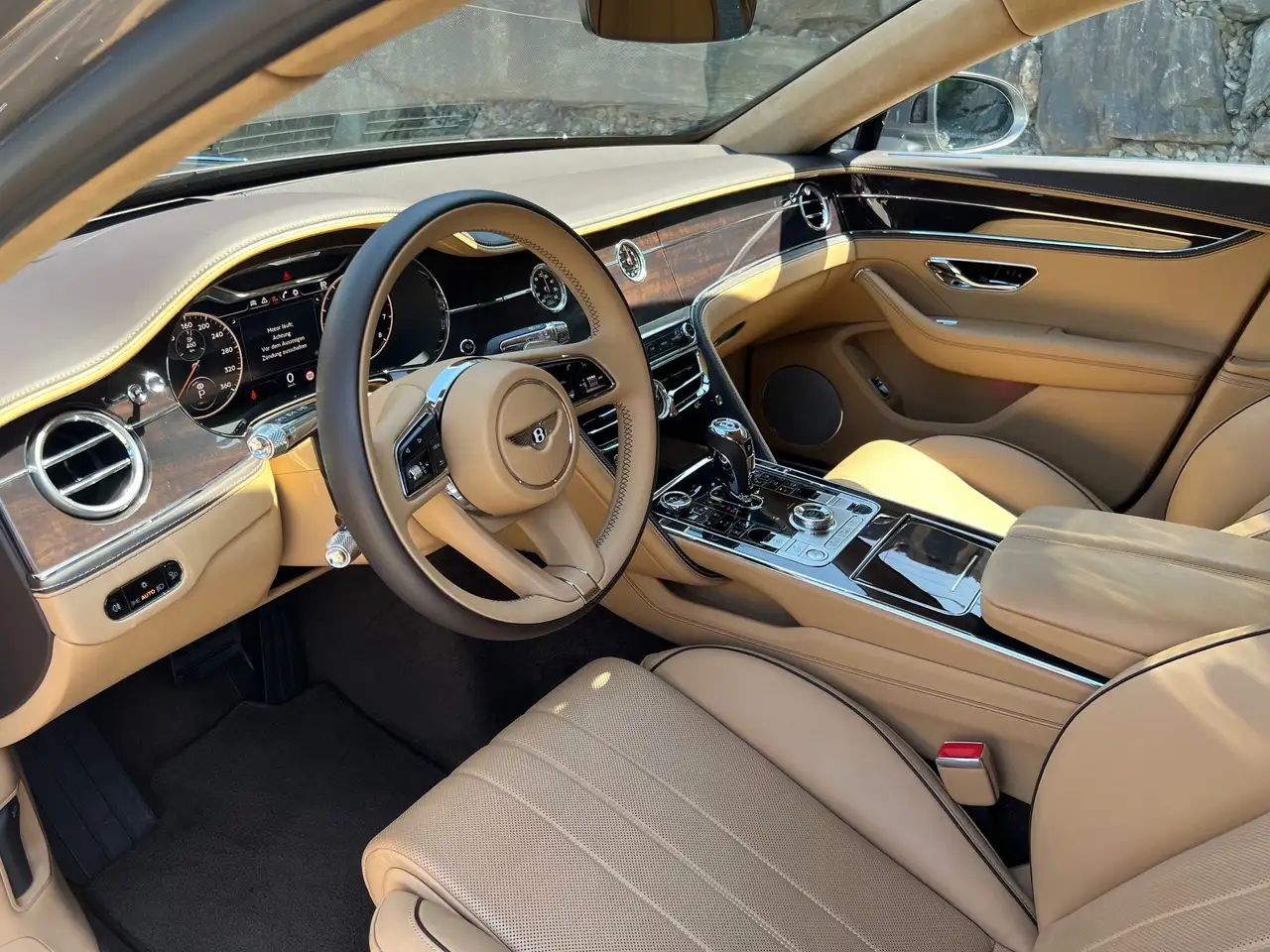 Bentley Flying Spur 2021 — фото 11