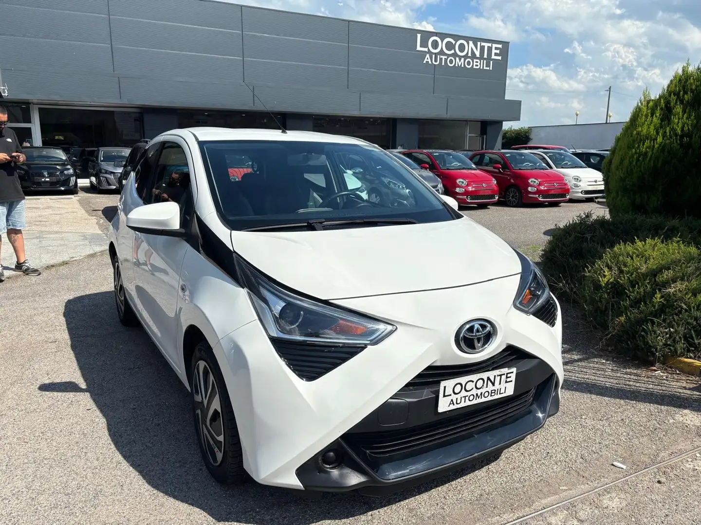 Toyota Aygo Aygo 5p 1.0 x-wave 72cv Bianco - 1
