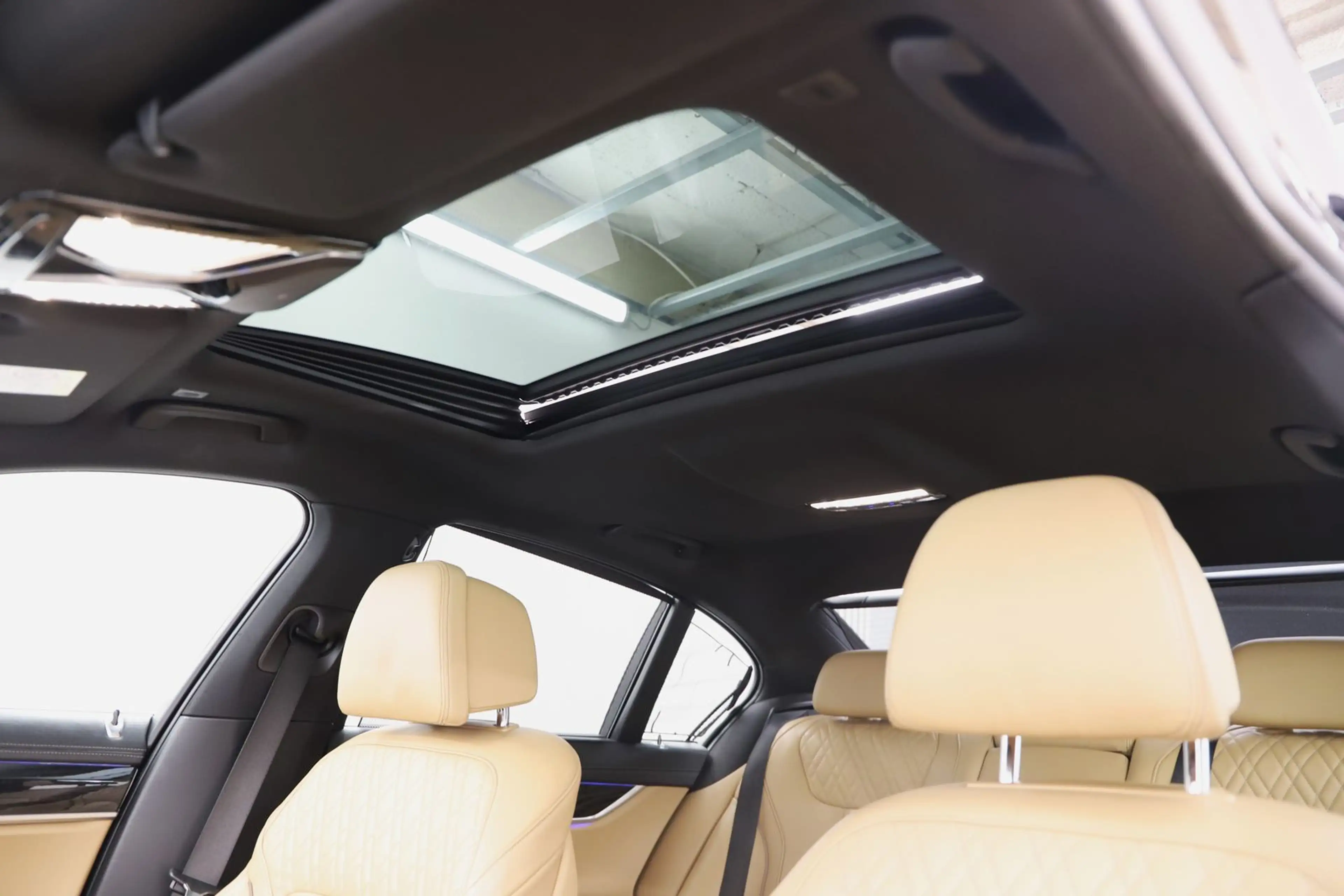 BMW 730 d 265PS xDrive M-Paket HUD H&K ACC — photo 10