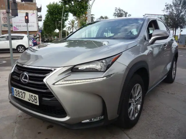 Lexus NX 300 300h Corporate 2WD + Navibox