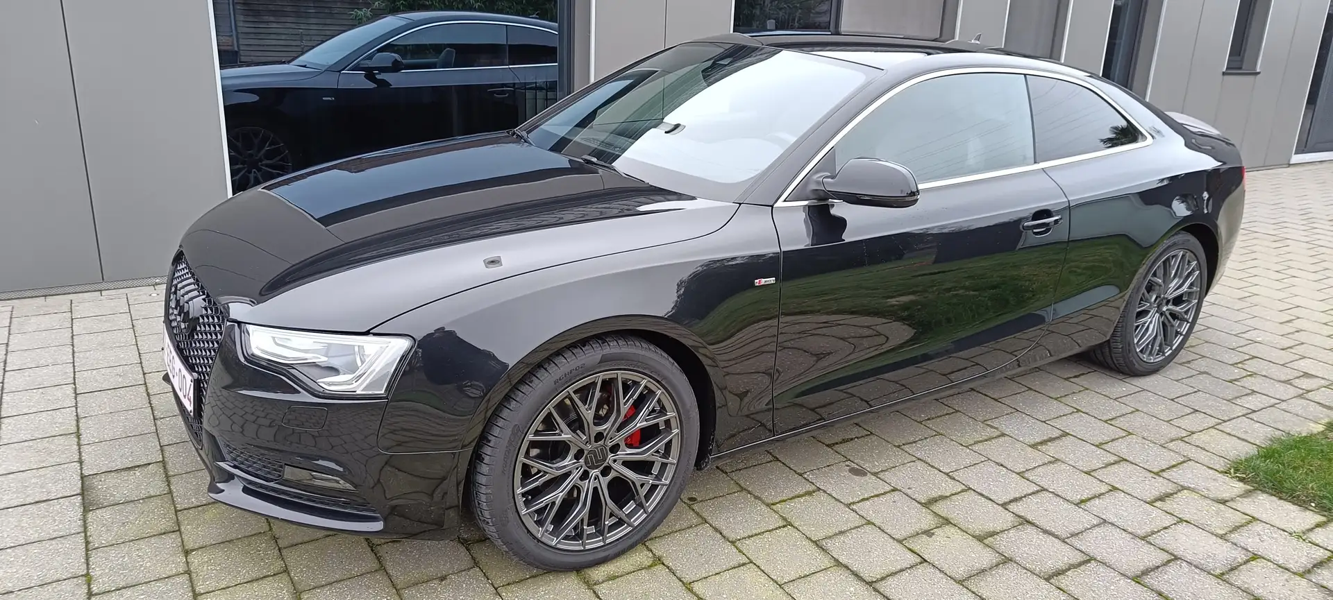 Audi A5 A5 2.0 TDI coupé Zwart - 1