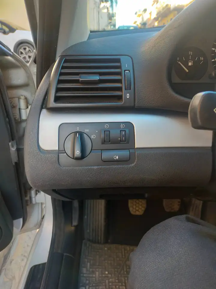 BMW 318 i, foto 6