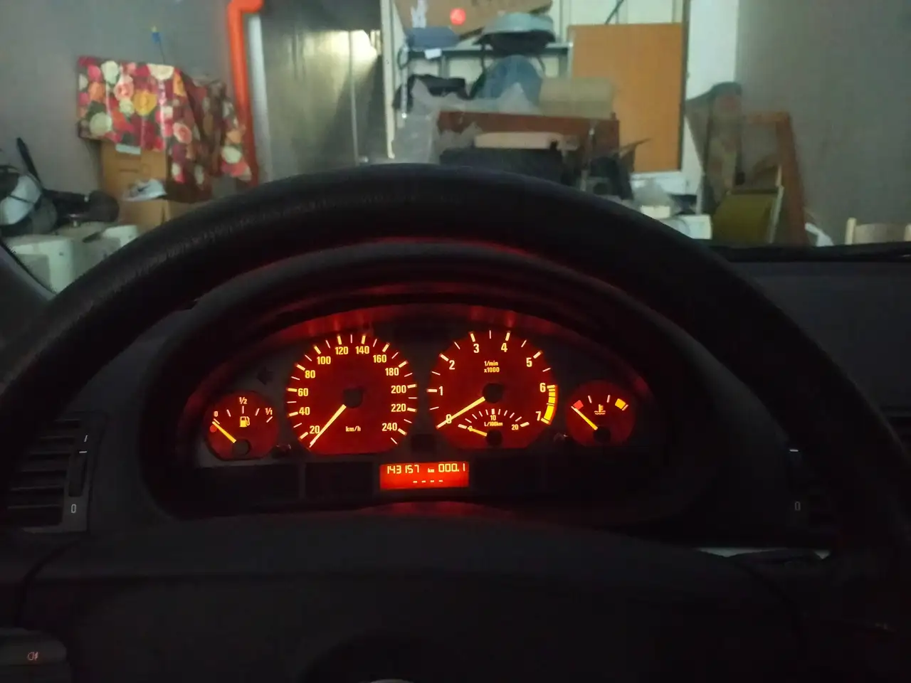 BMW 318 i, foto 4