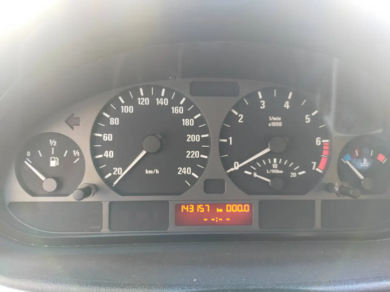 BMW 318 i, foto 8