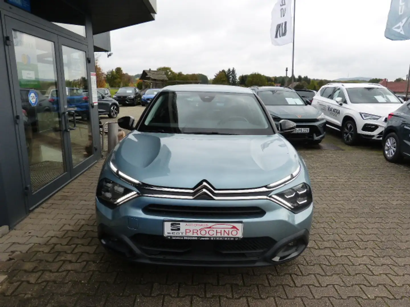 Citroen C4 Feel Citroen C4 Lim. 1.2L PureTech 131PS FEEL Bleu - 2