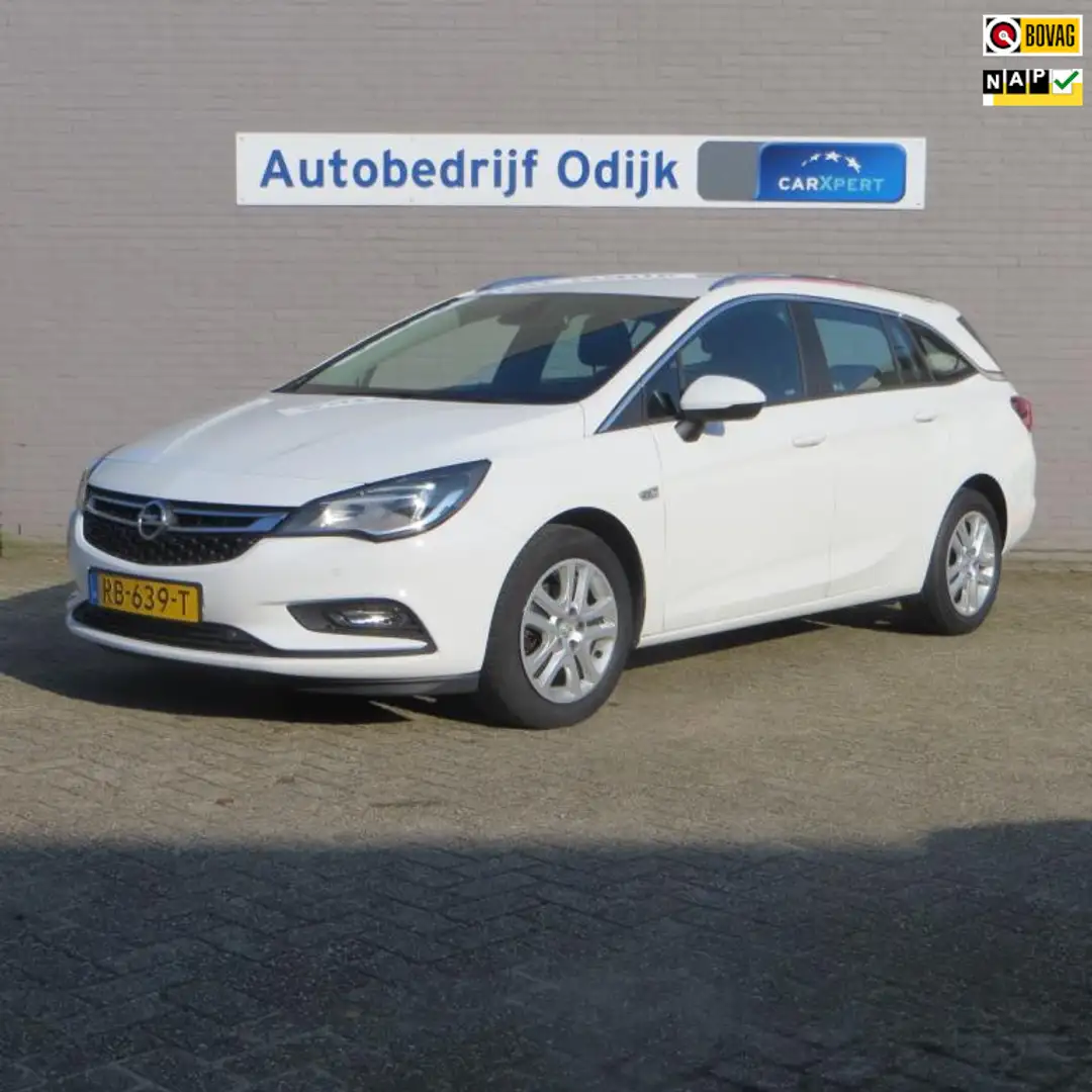 Opel Astra Sports Tourer 1.0 Online Edition Wit - 1