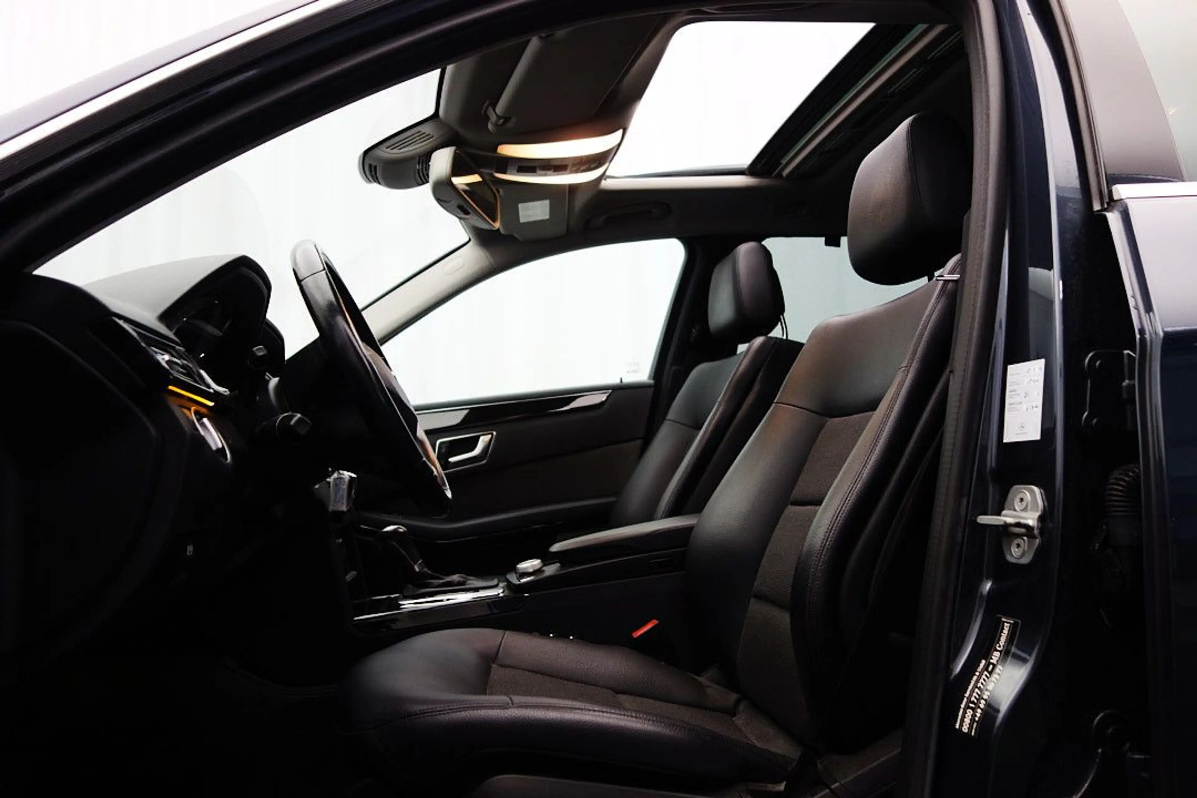 Mercedes-Benz E 200 CGI AVANTGARDE BE Bi-XENON+E-SITZE+SCHIEBE — photo 10