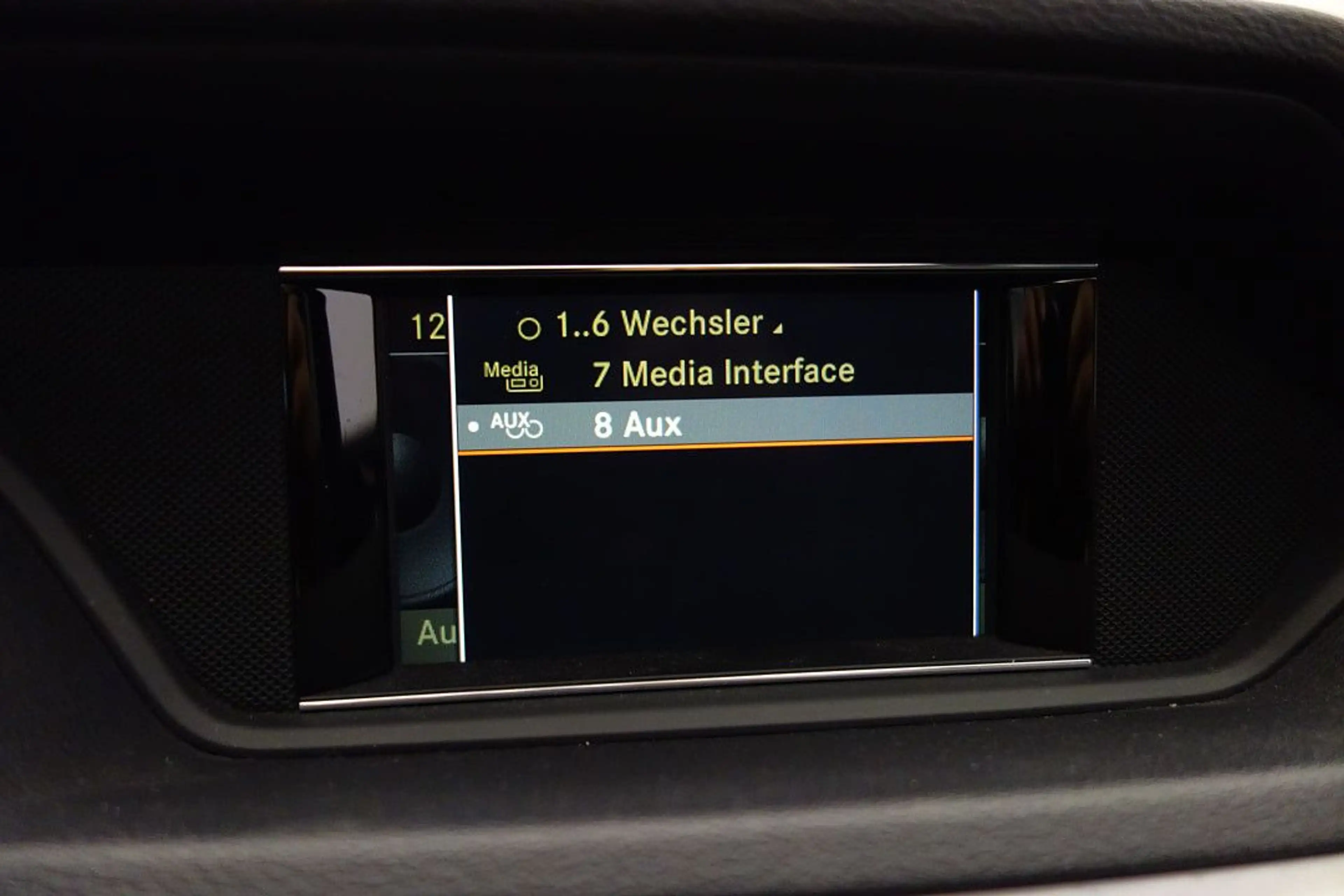 Mercedes-Benz E 200 CGI AVANTGARDE BE Bi-XENON+E-SITZE+SCHIEBE — photo 24