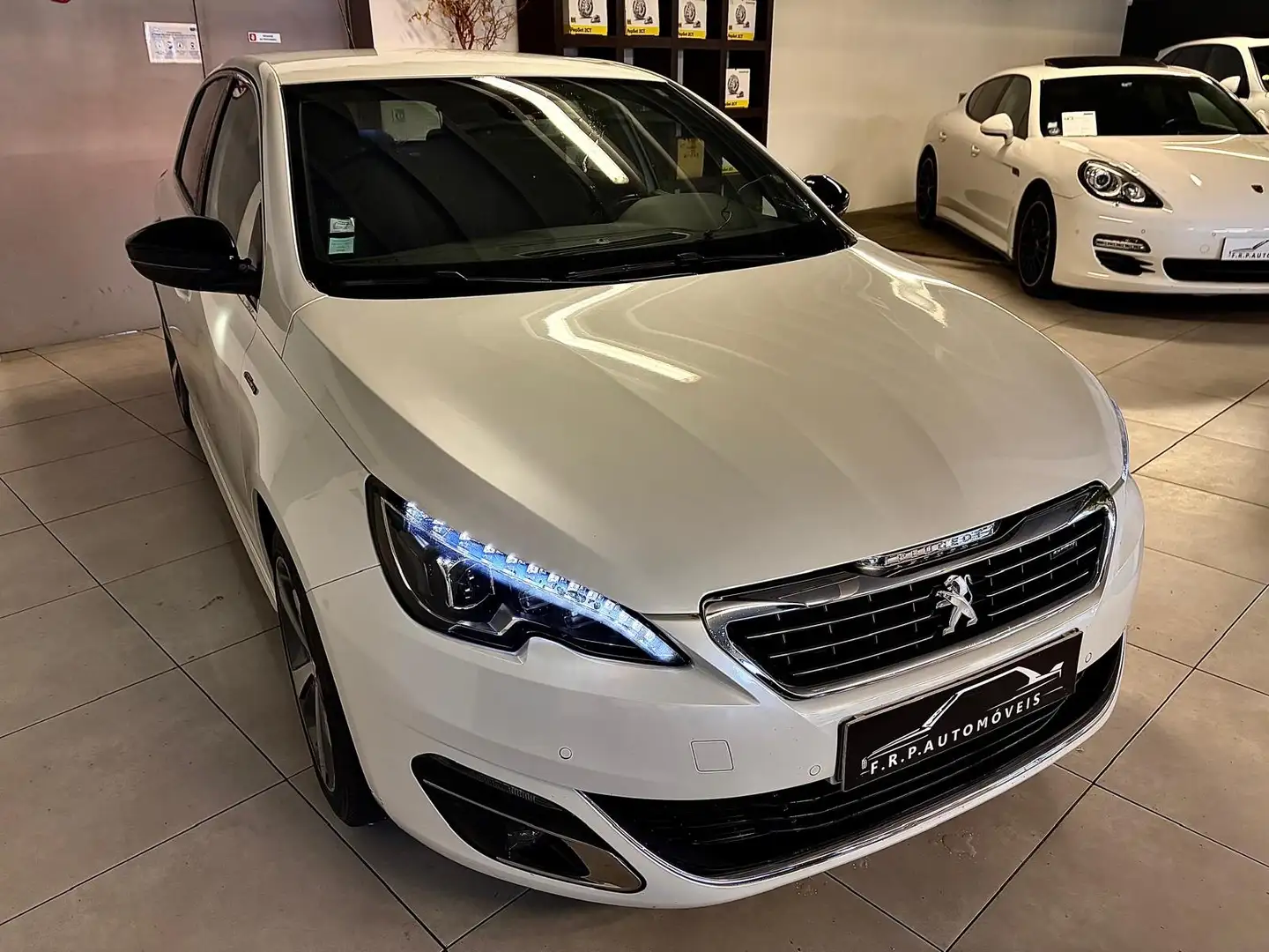 Peugeot 308 1.2 GT Line Blanc - 2