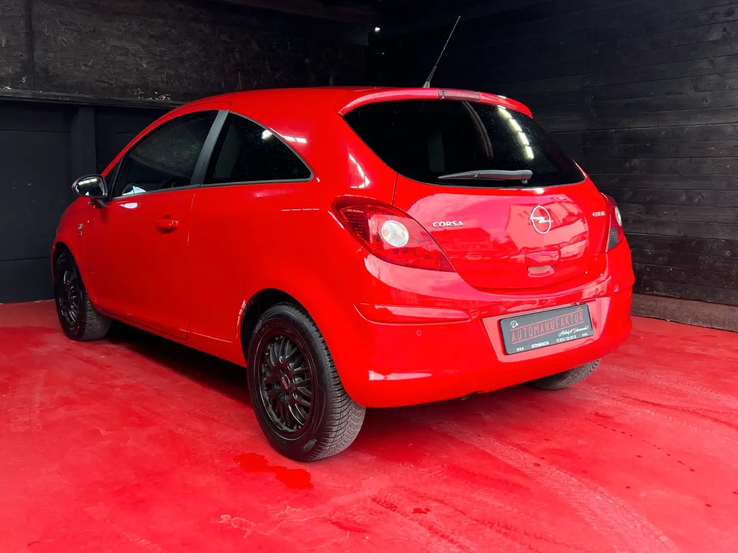 Opel Corsa D Edition "111 Jahre" Rood - 2