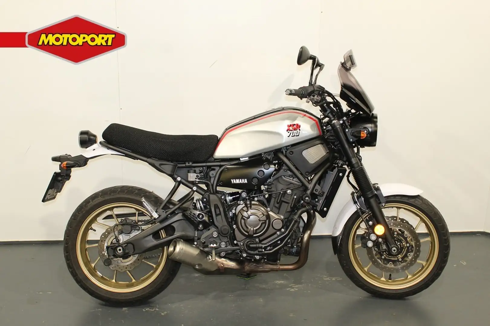 Yamaha XSR 700 XTRIBUTE Zwart - 1