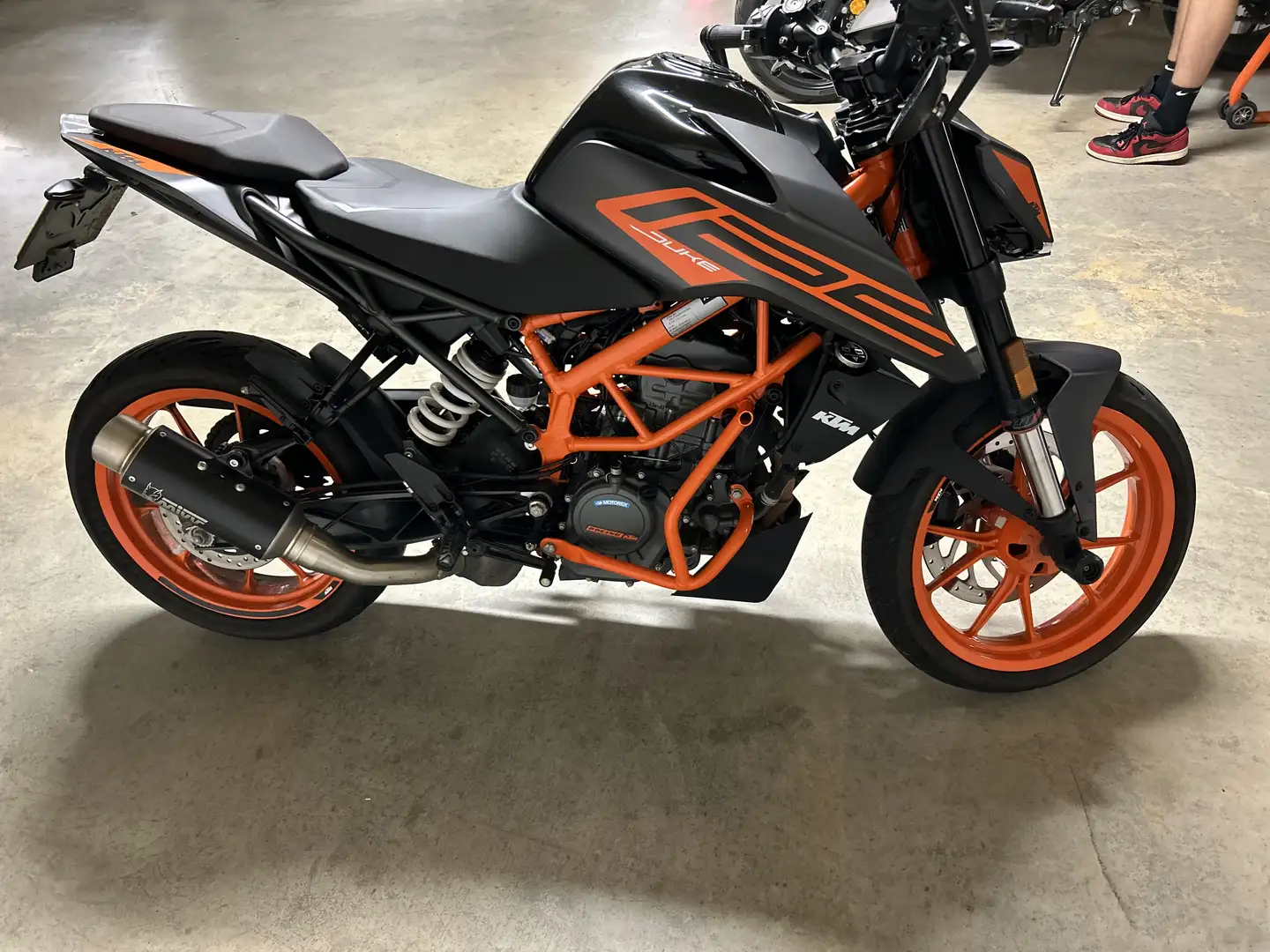KTM 125 Duke 2023 Orange - 2
