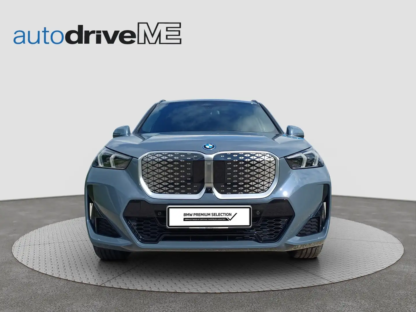 BMW iX1 eDrive 20 M-Sport KAM LED ACC HUD Kam. SHZ - 2