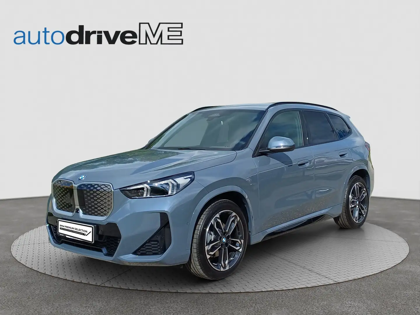 BMW iX1 eDrive 20 M-Sport KAM LED ACC HUD Kam. SHZ - 1