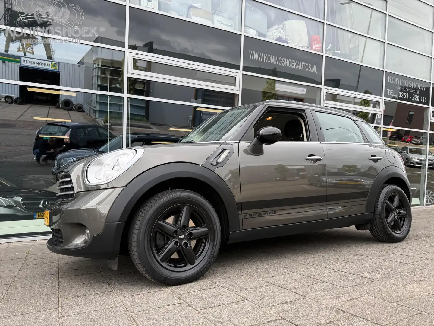 MINI Cooper Countryman Mini 1.6 Chili Automaat Grau - 1