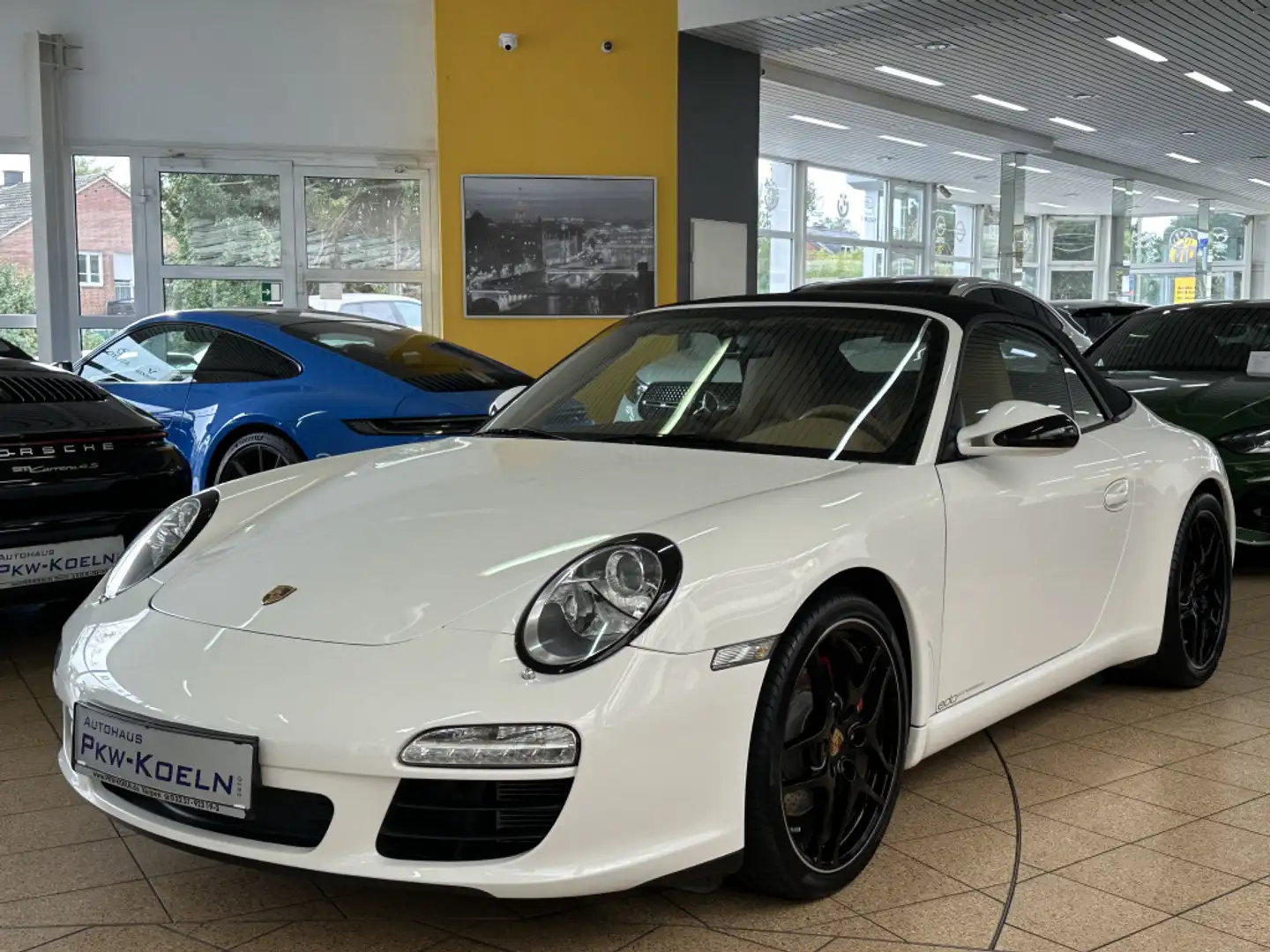 Porsche 911 S PDK*PASM*NAVi*BOSE*Bi XENON*ABGAS* bijela - 1