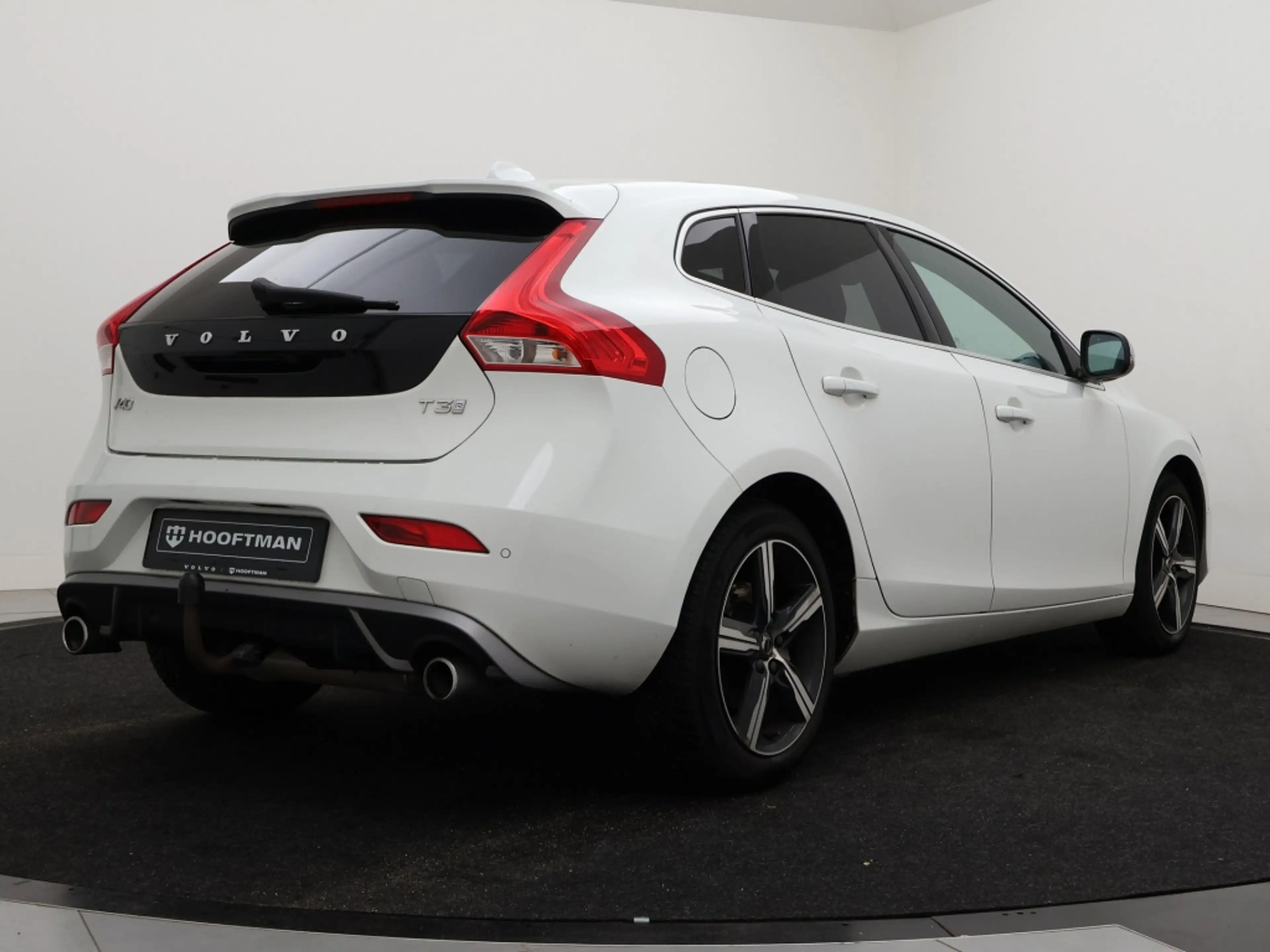 Volvo V40 1.5 T3 Polar+ Sport — photo 4