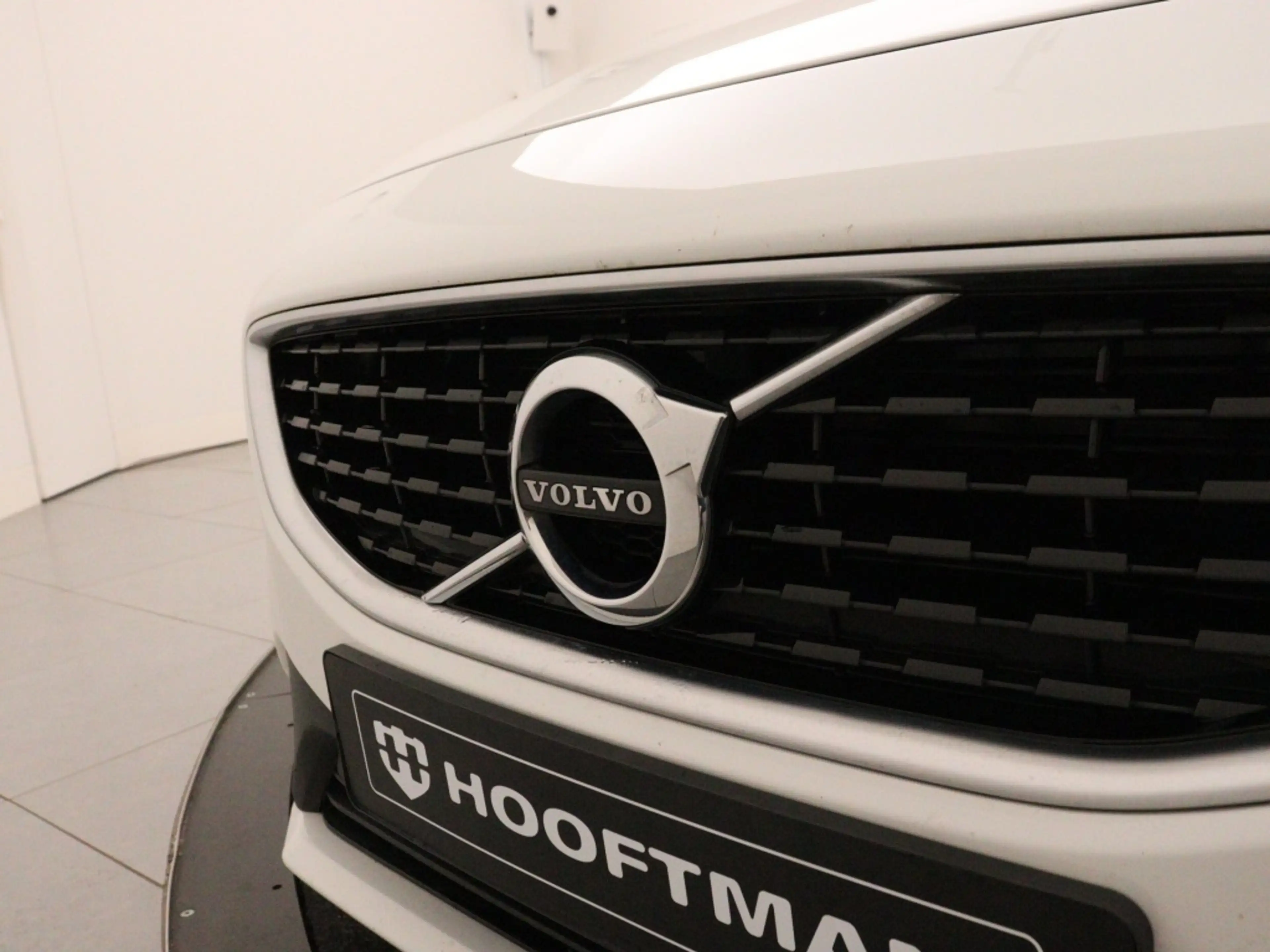 Volvo V40 1.5 T3 Polar+ Sport — photo 8