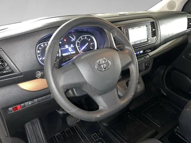 Toyota Proace view 8