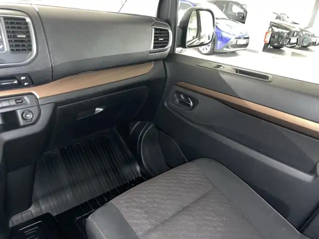 Toyota Proace view 9