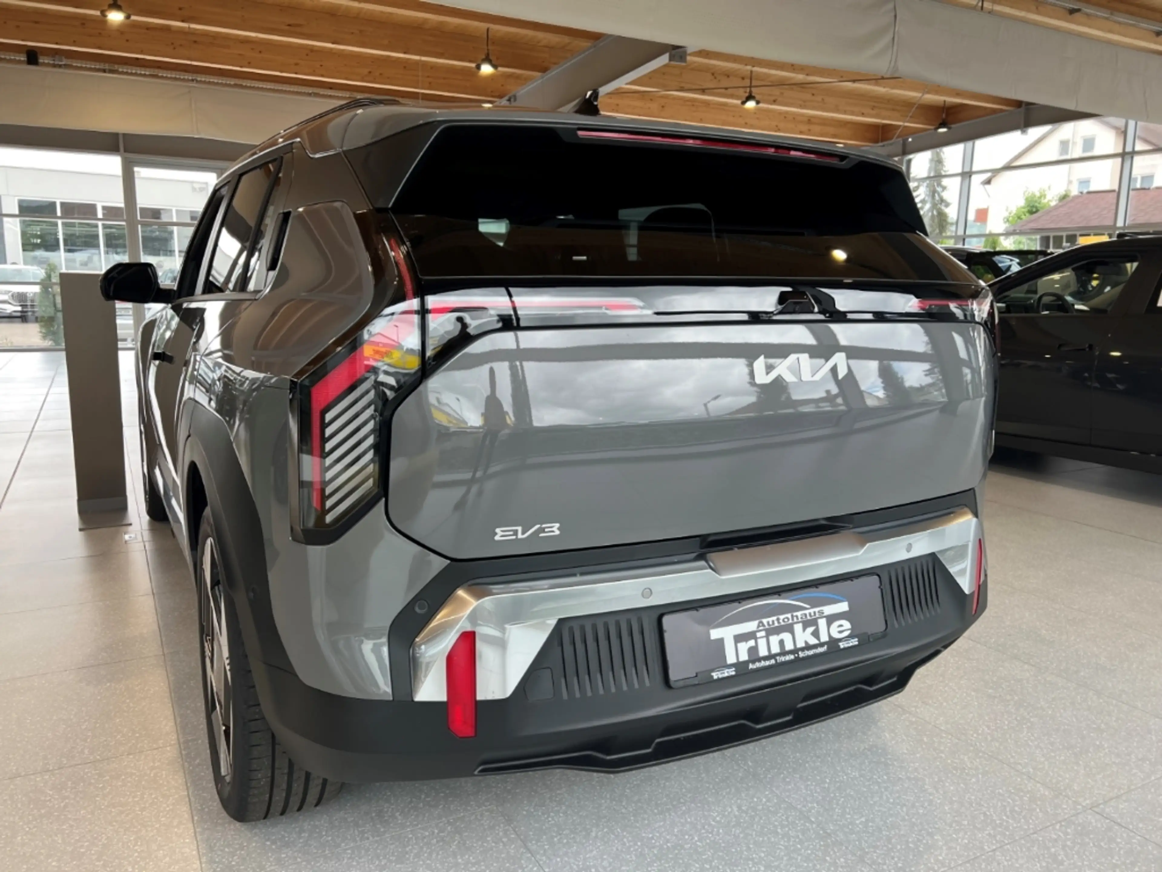 Kia EV3 *SOFORT* 58kw EARTH WIC BUS DG UPG DWP 19Z Navi Di — photo 5