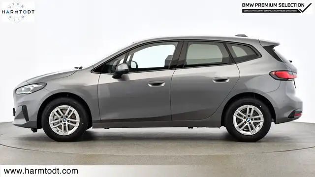 BMW 2 Series view 3