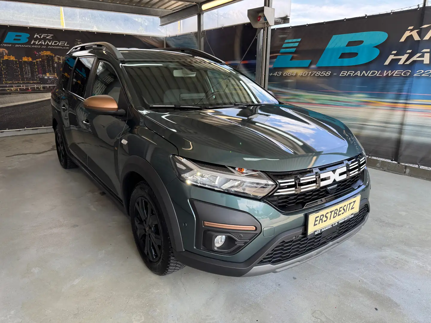 Dacia Jogger Extreme Grün - 1